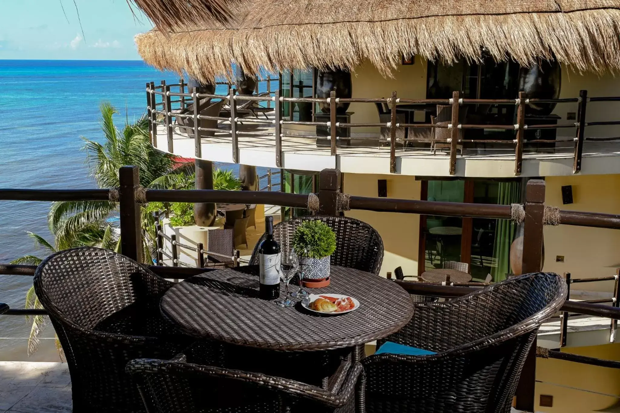 Seating area in El Taj Oceanfront and Beachside Condo Hotel