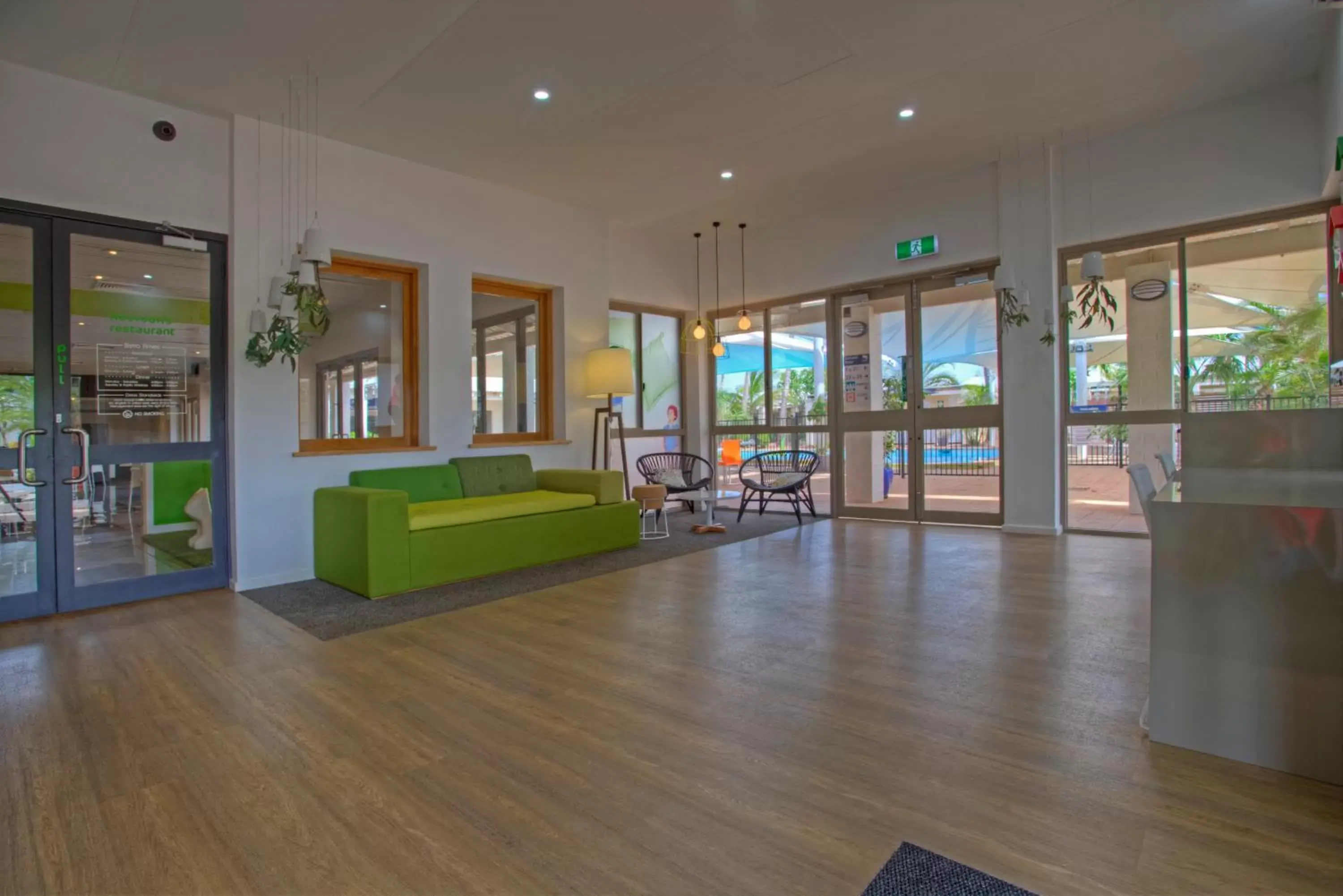 Lobby or reception, Lounge/Bar in Ibis Styles Karratha