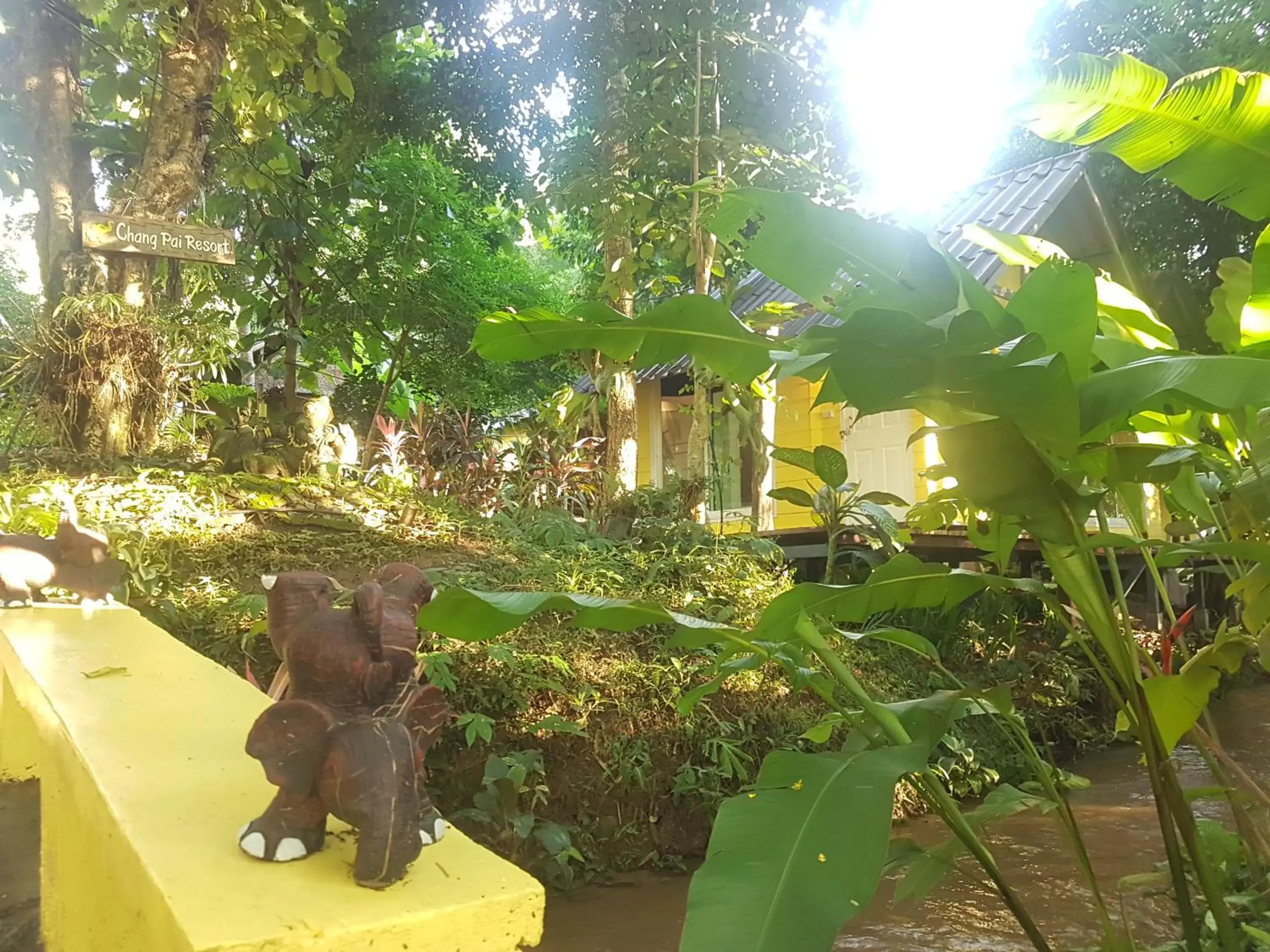 Facade/entrance in Chang Pai Resort