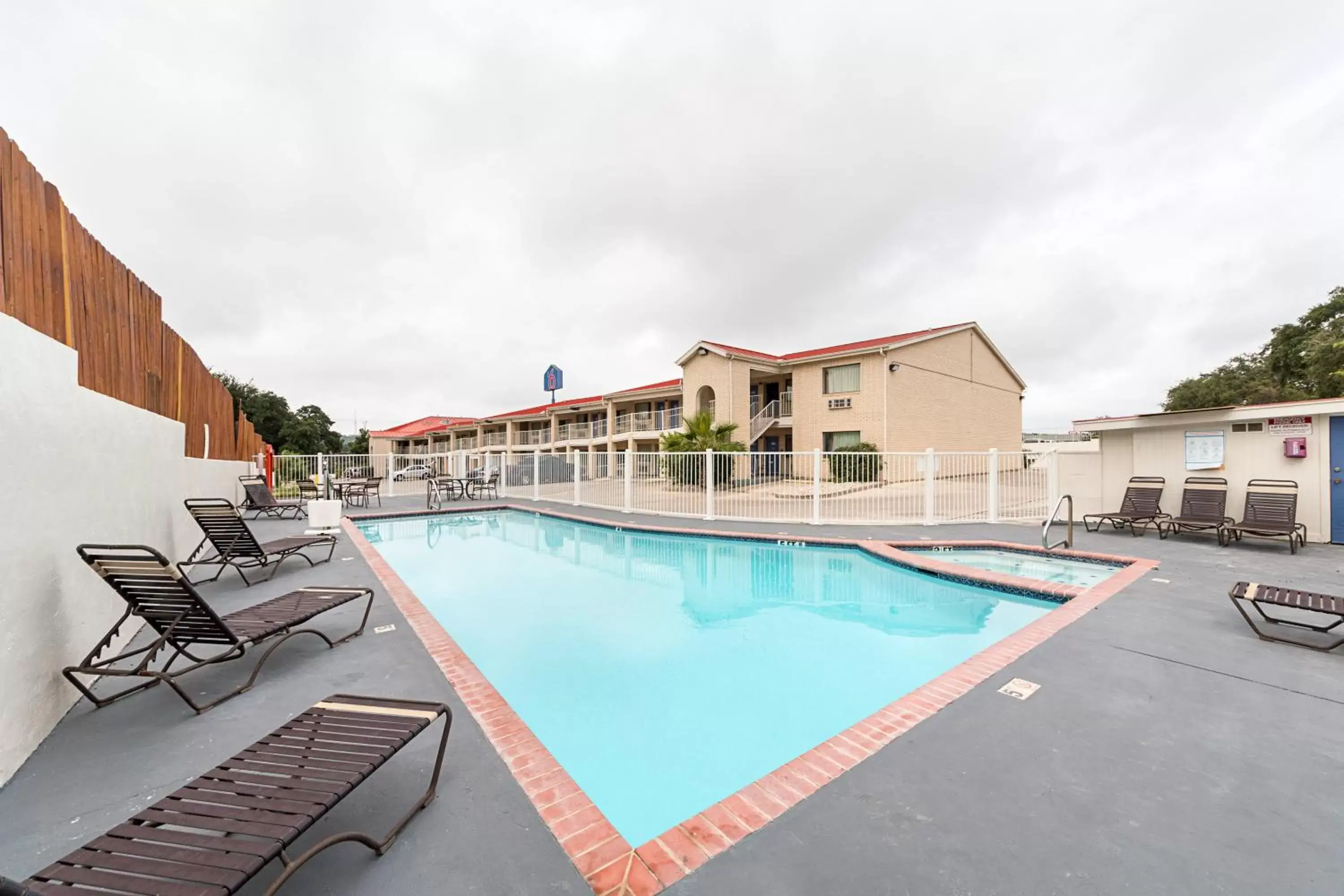 Swimming Pool in Motel 6-San Antonio, TX - Fiesta Trails