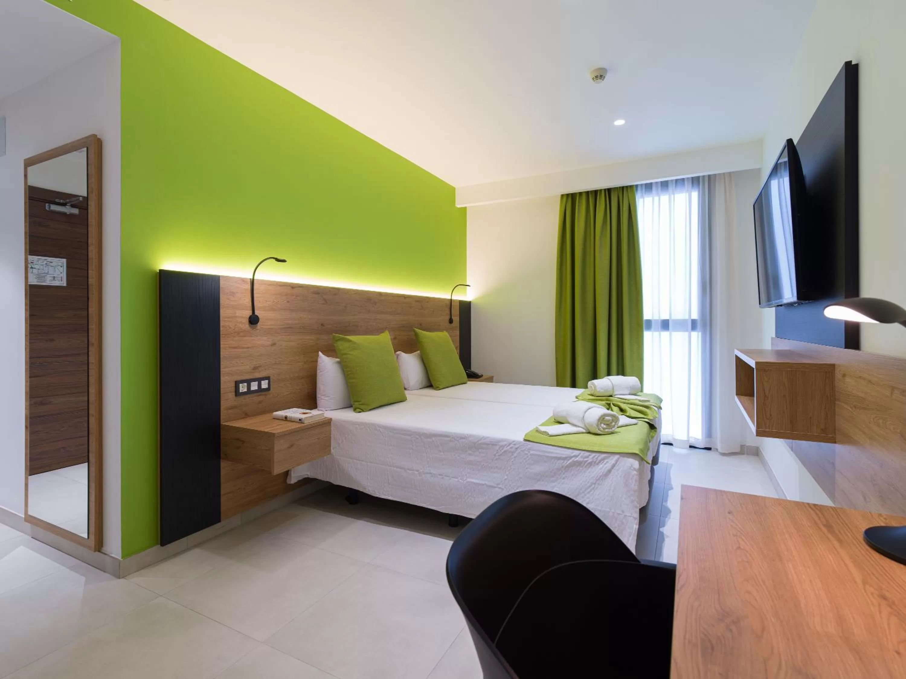 Bed in Hotel MG Poniente