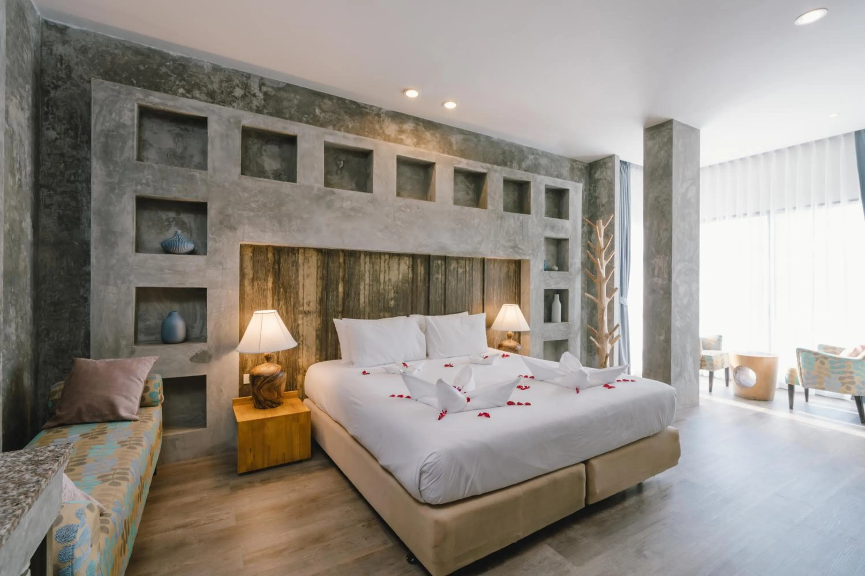 Bed in Patong Signature Boutique Hotel