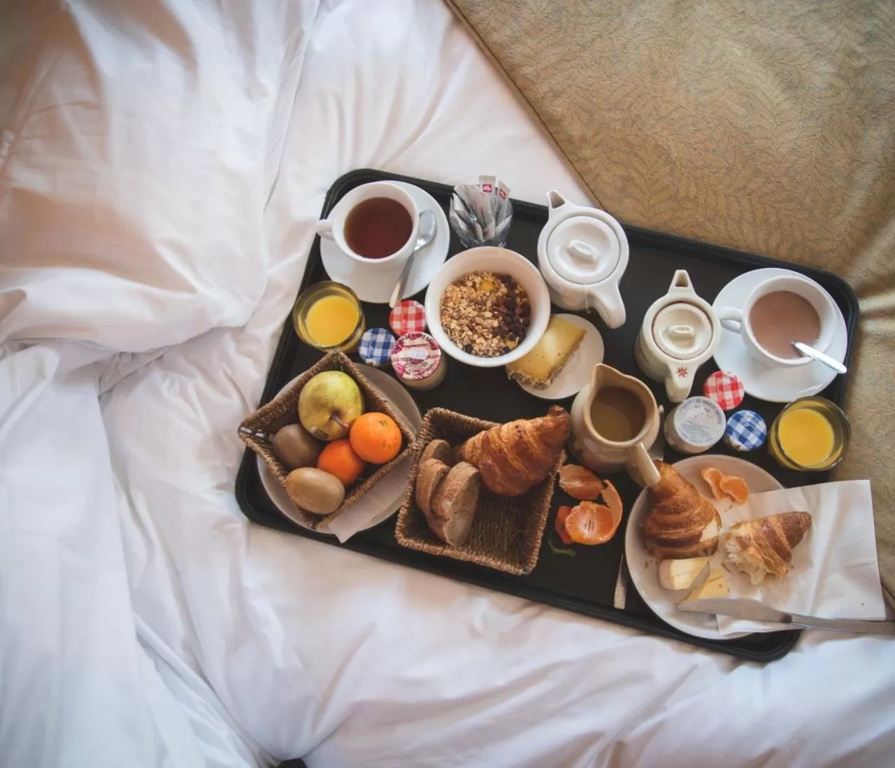 Spring, Bed in La Ferme