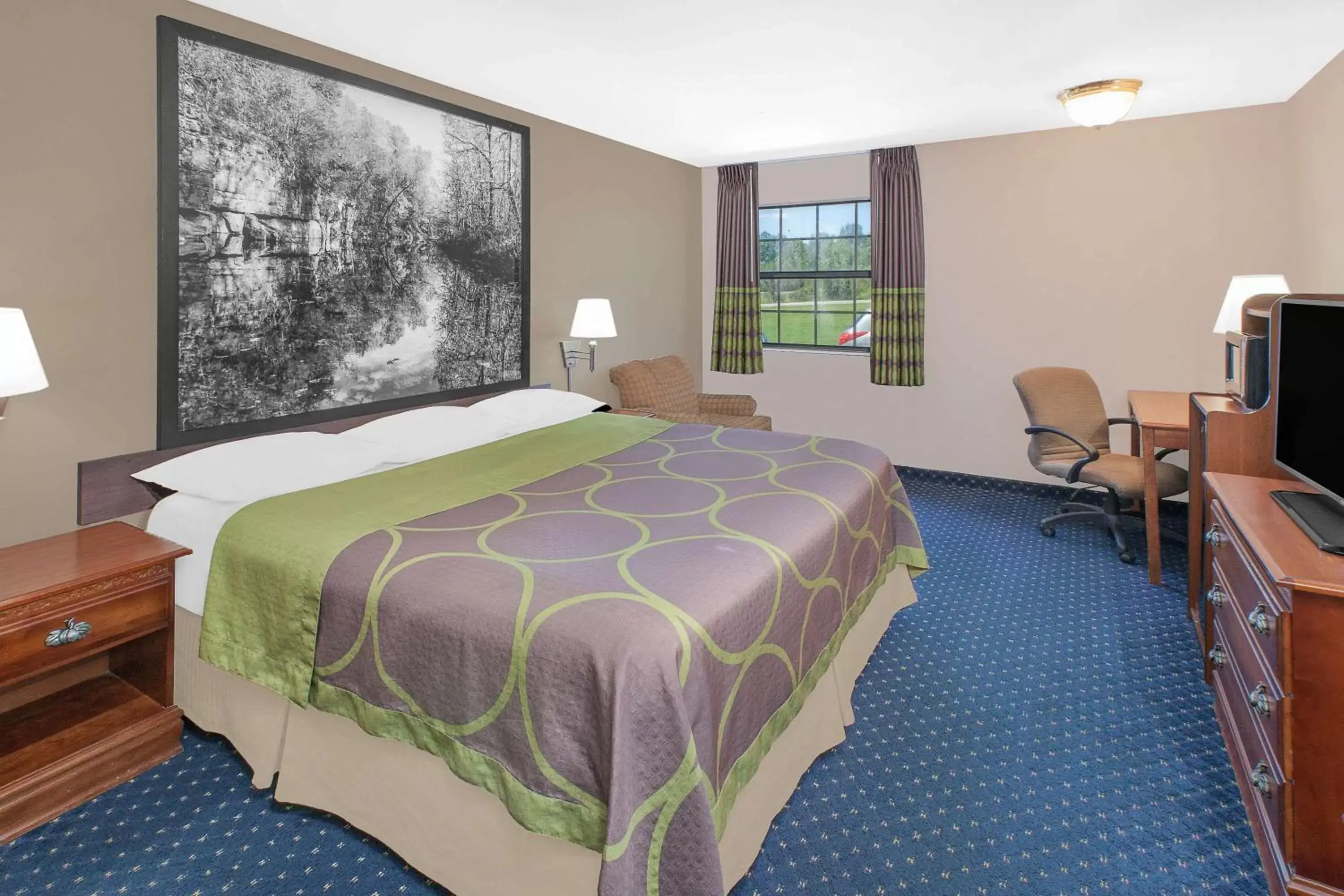 Photo of the whole room, Bed in Super 8 by Wyndham Lowell/Bentonville/Rogers Area