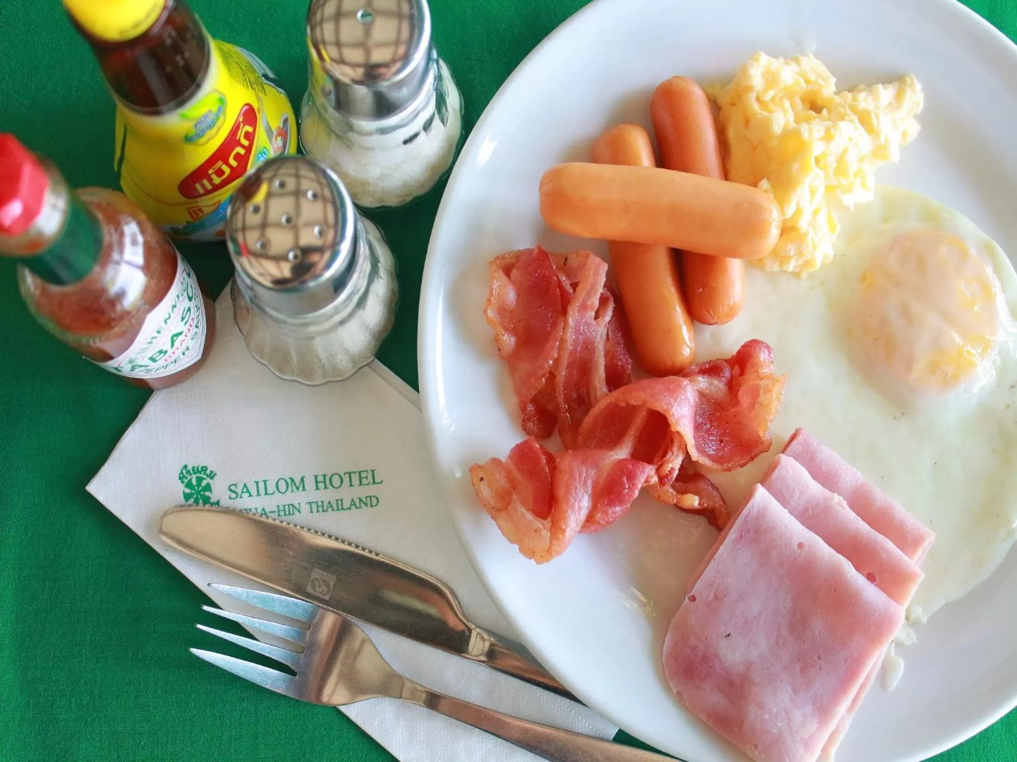 Food in Sailom Hotel Hua Hin - SHA Extra Plus