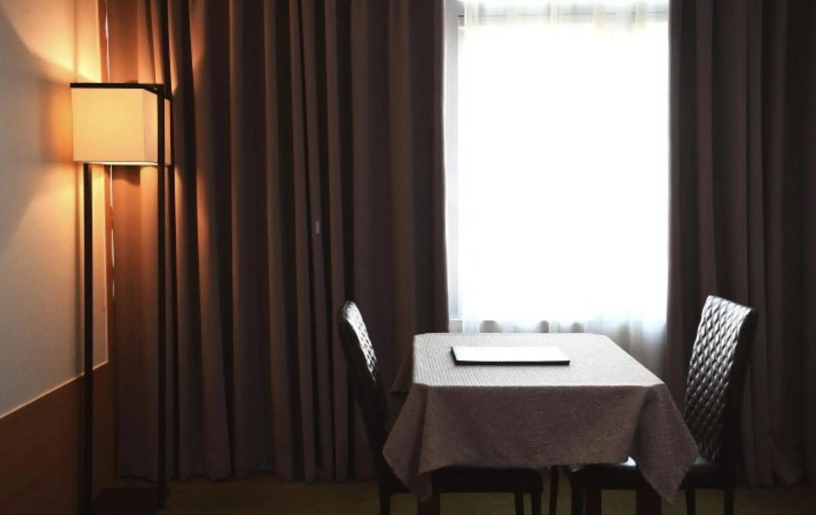 Dining Area in Hotel Laonzena