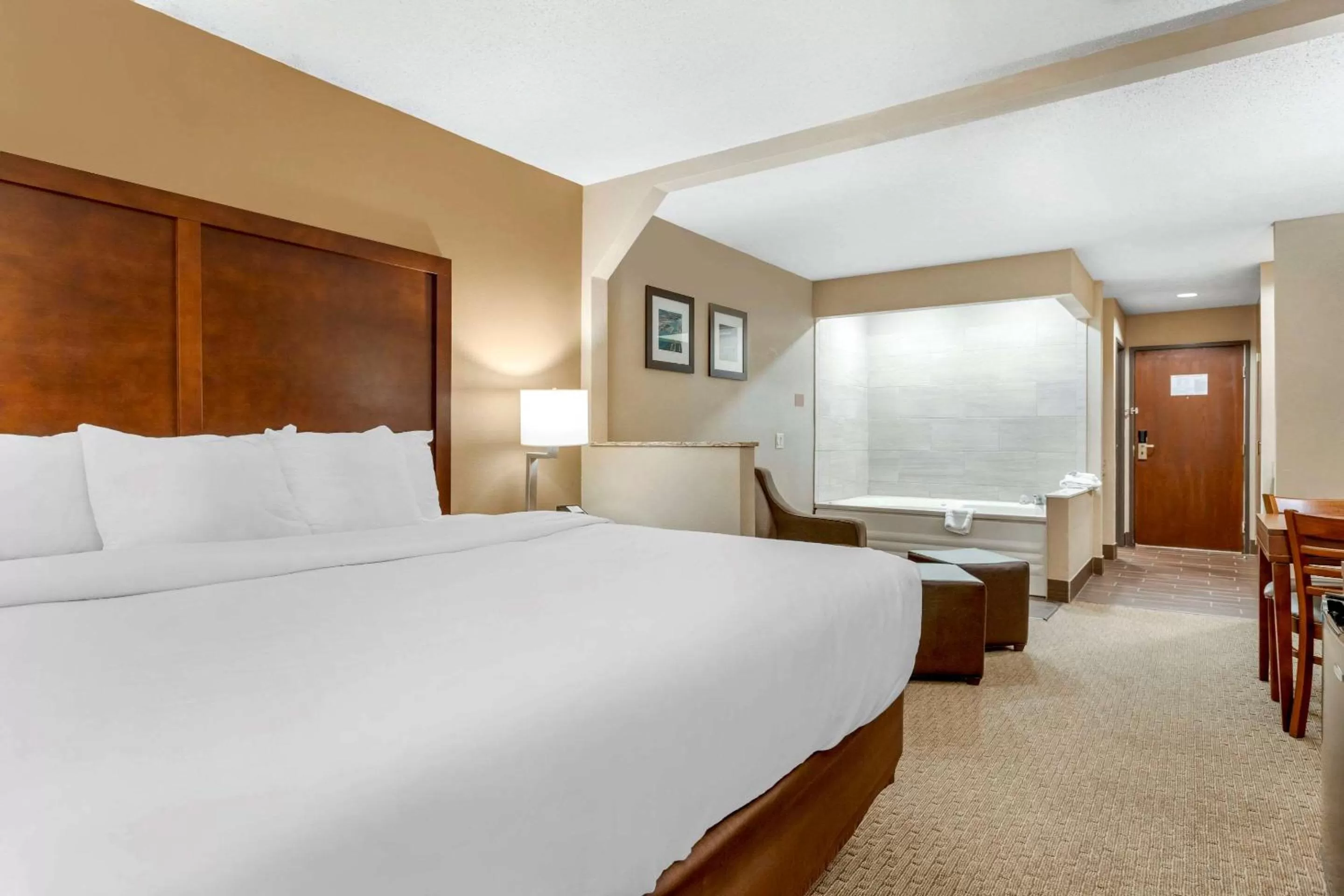 Bedroom, Bed in Comfort Inn