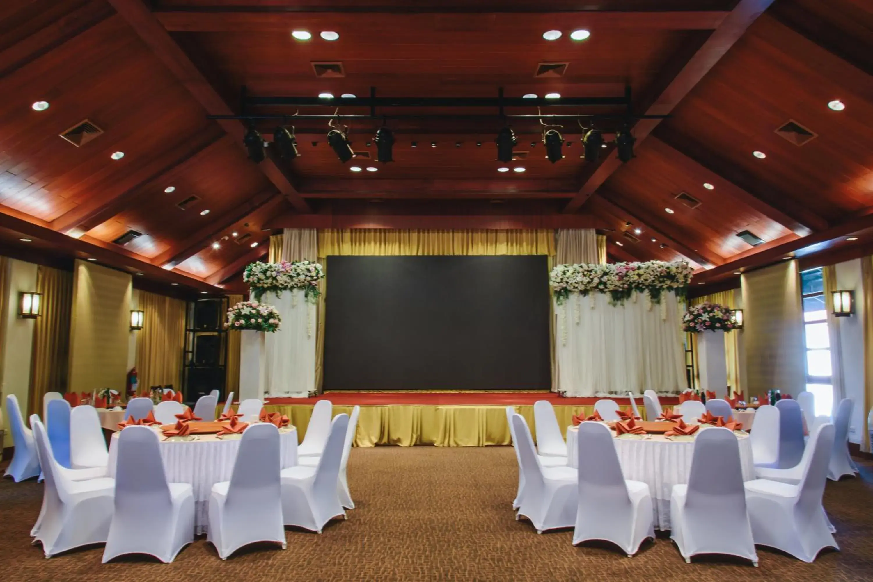 Banquet/Function facilities, Banquet Facilities in Wienglakor Hotel (SHA Extra Plus)