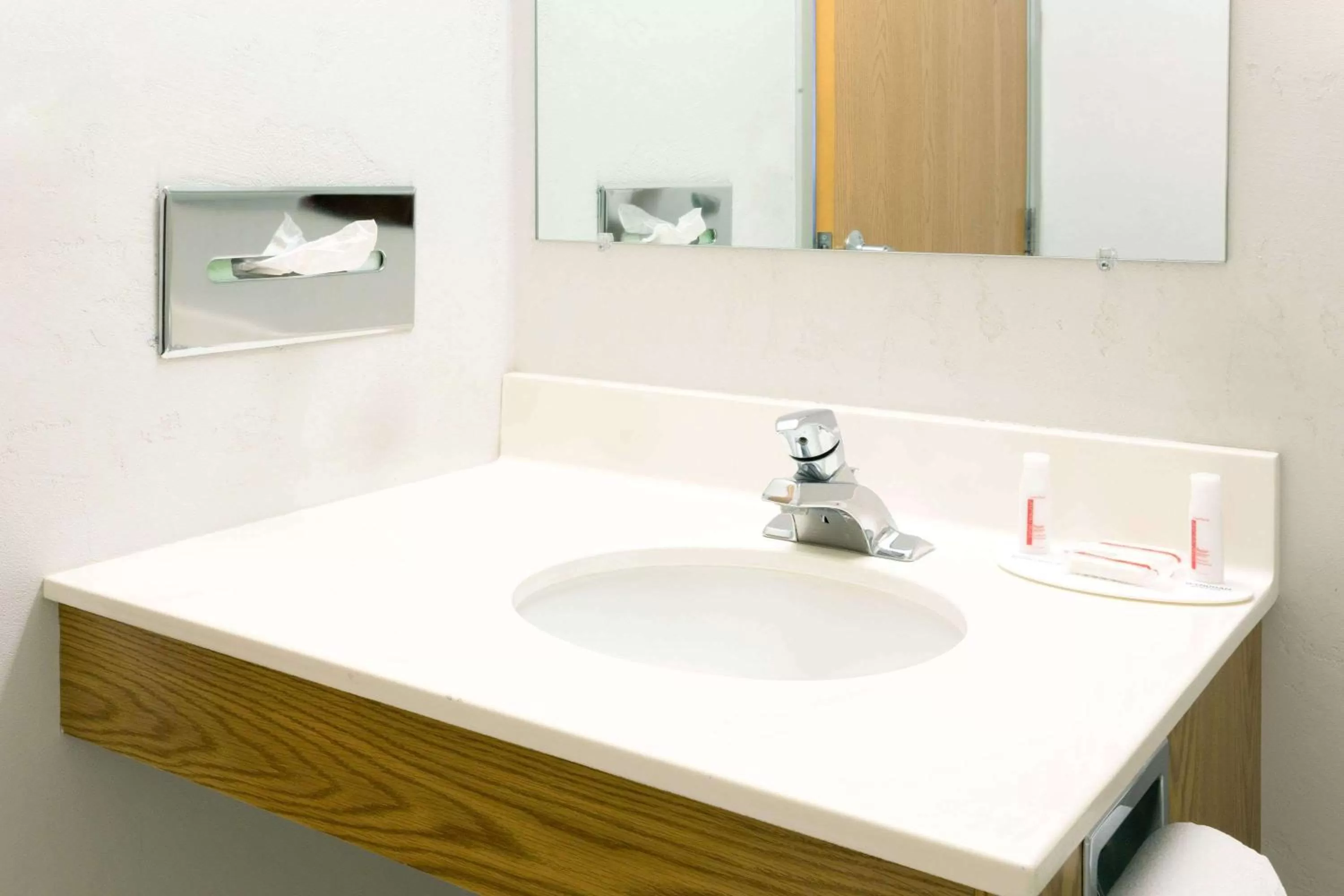 On site in Super 8 by Wyndham Redmond