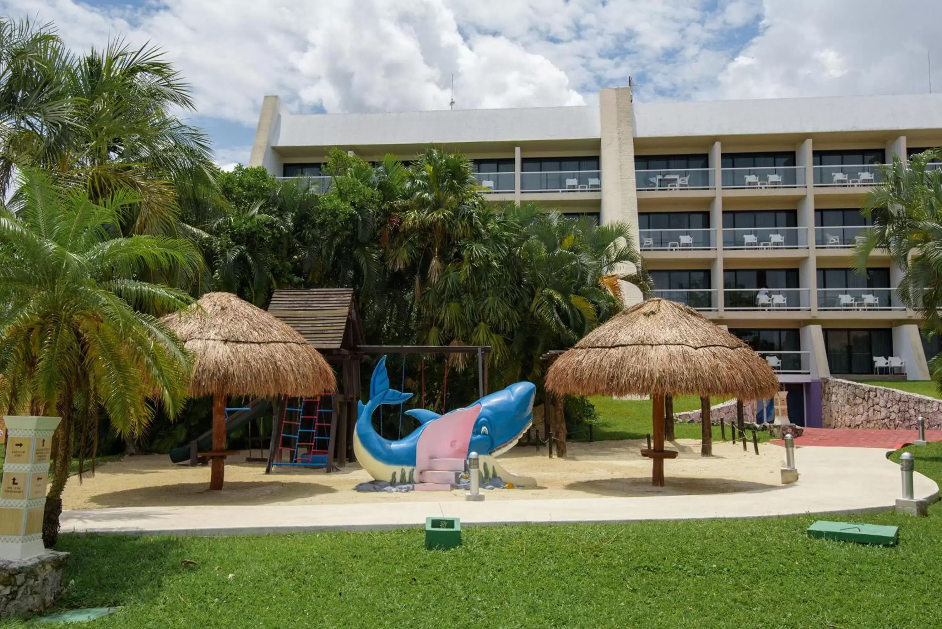 Pool view, Swimming Pool in Melia Cozumel All Inclusive