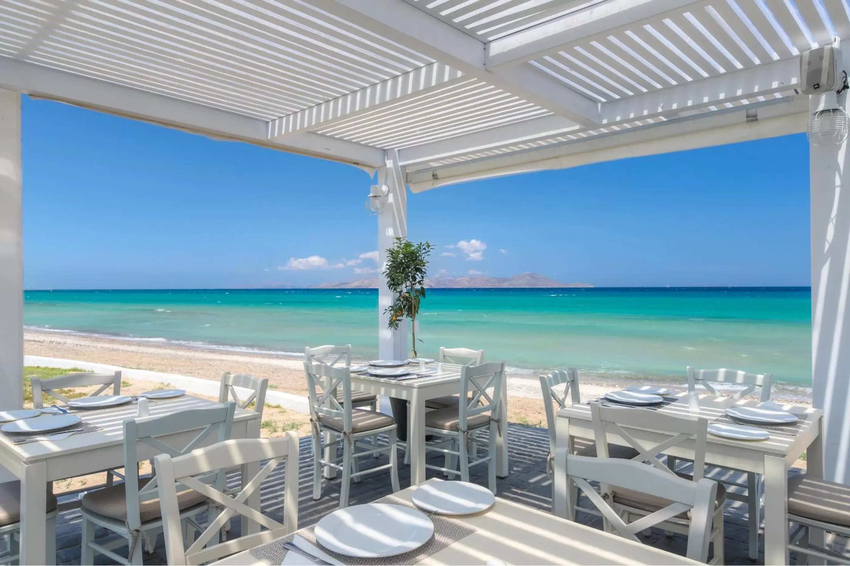 Restaurant/places to eat in The Aeolos Beach Hotel