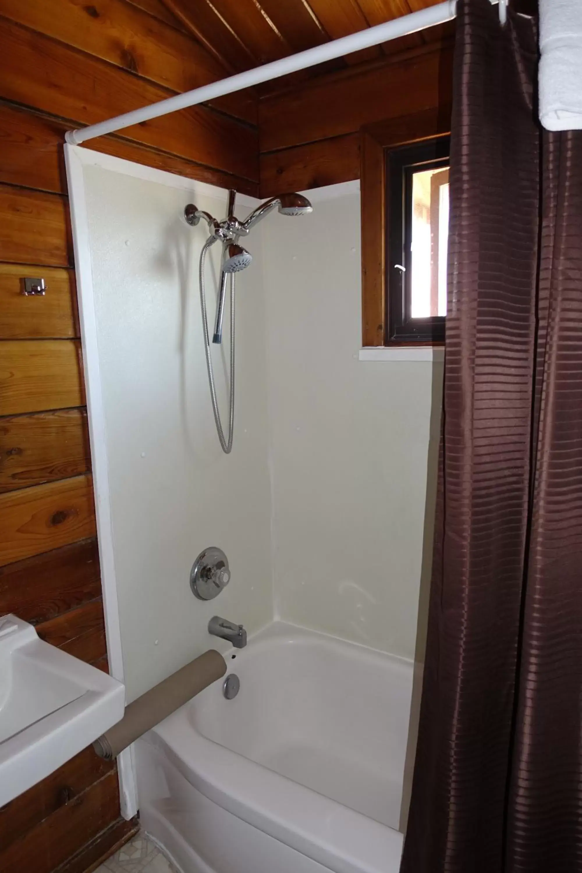 Shower, Bathroom in Big Meadow Lodge