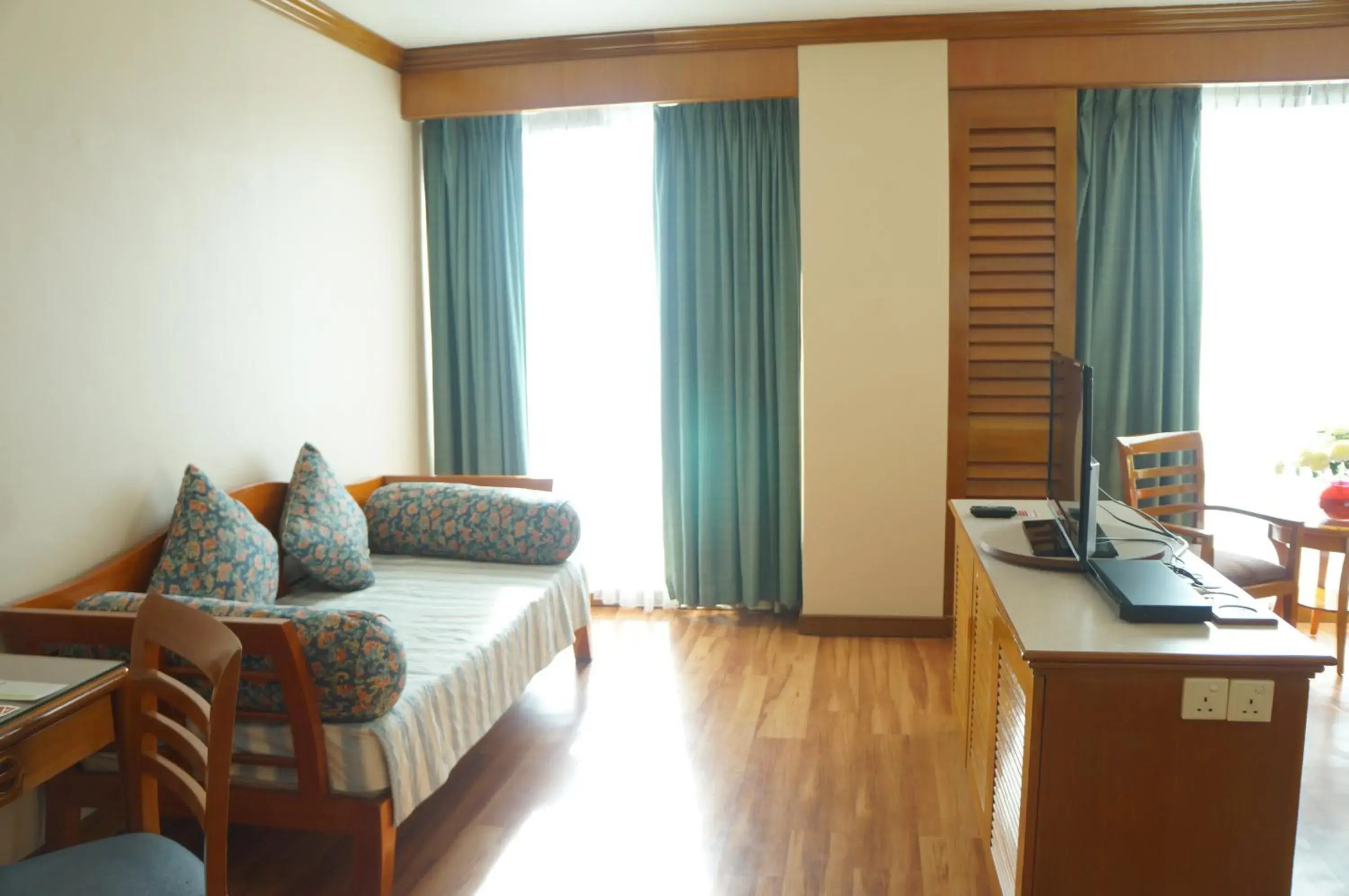 Photo of the whole room, Seating Area in Sabah Oriental Hotel