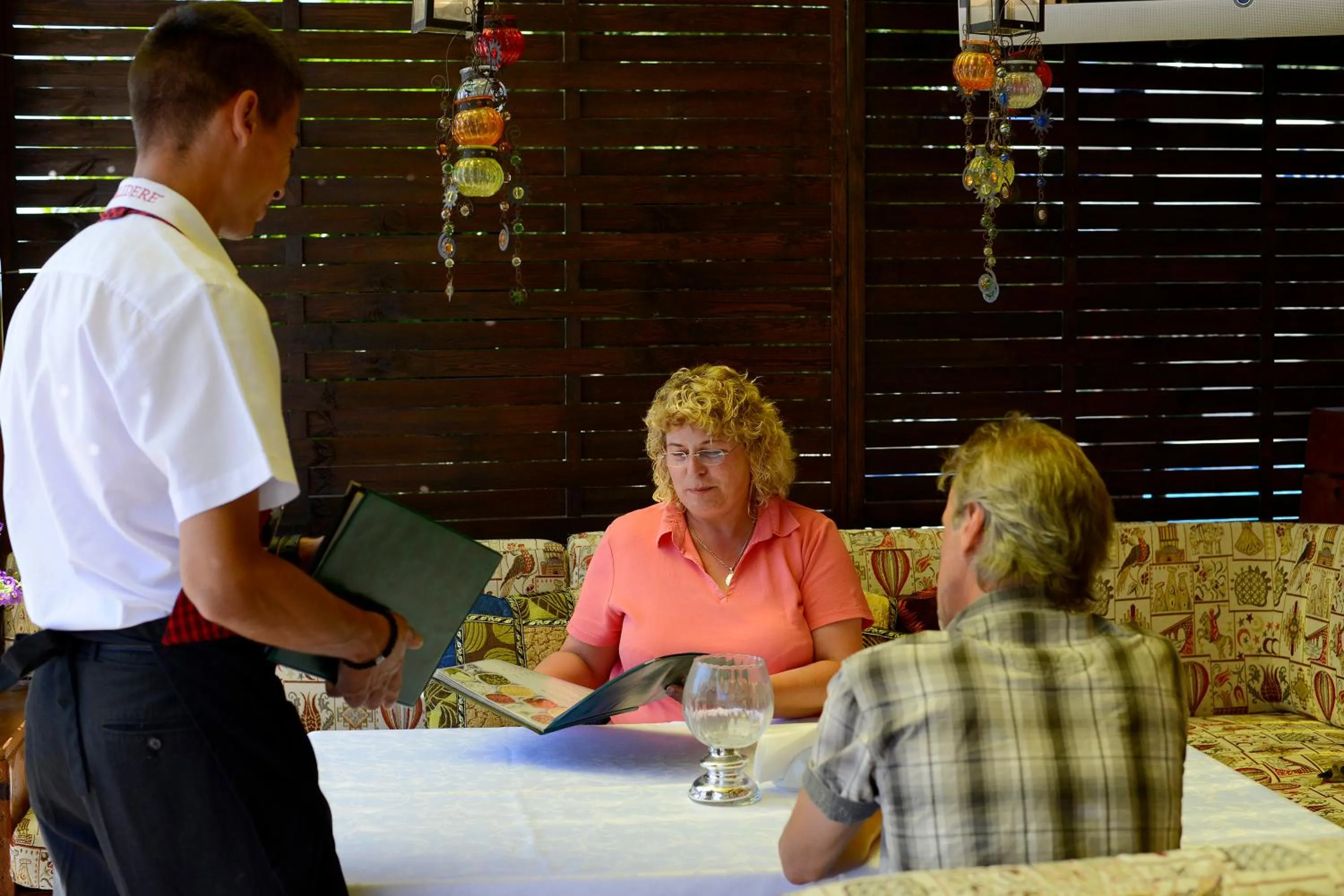 Restaurant/places to eat in Royal Beach