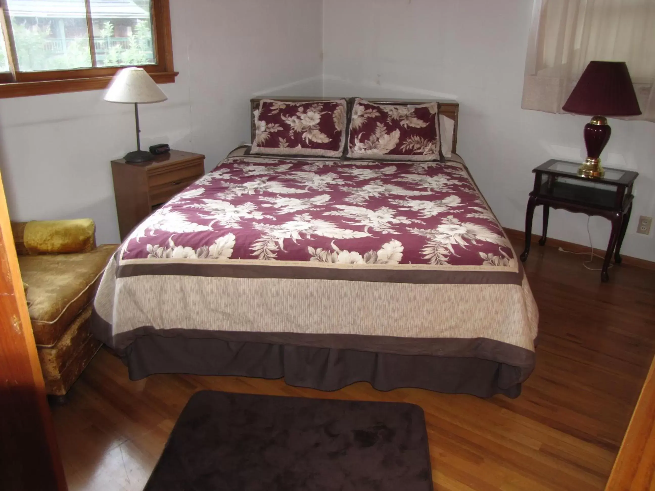 Bed in Kern Riverfront Lodge Bed in Kern Riverfront Lodge