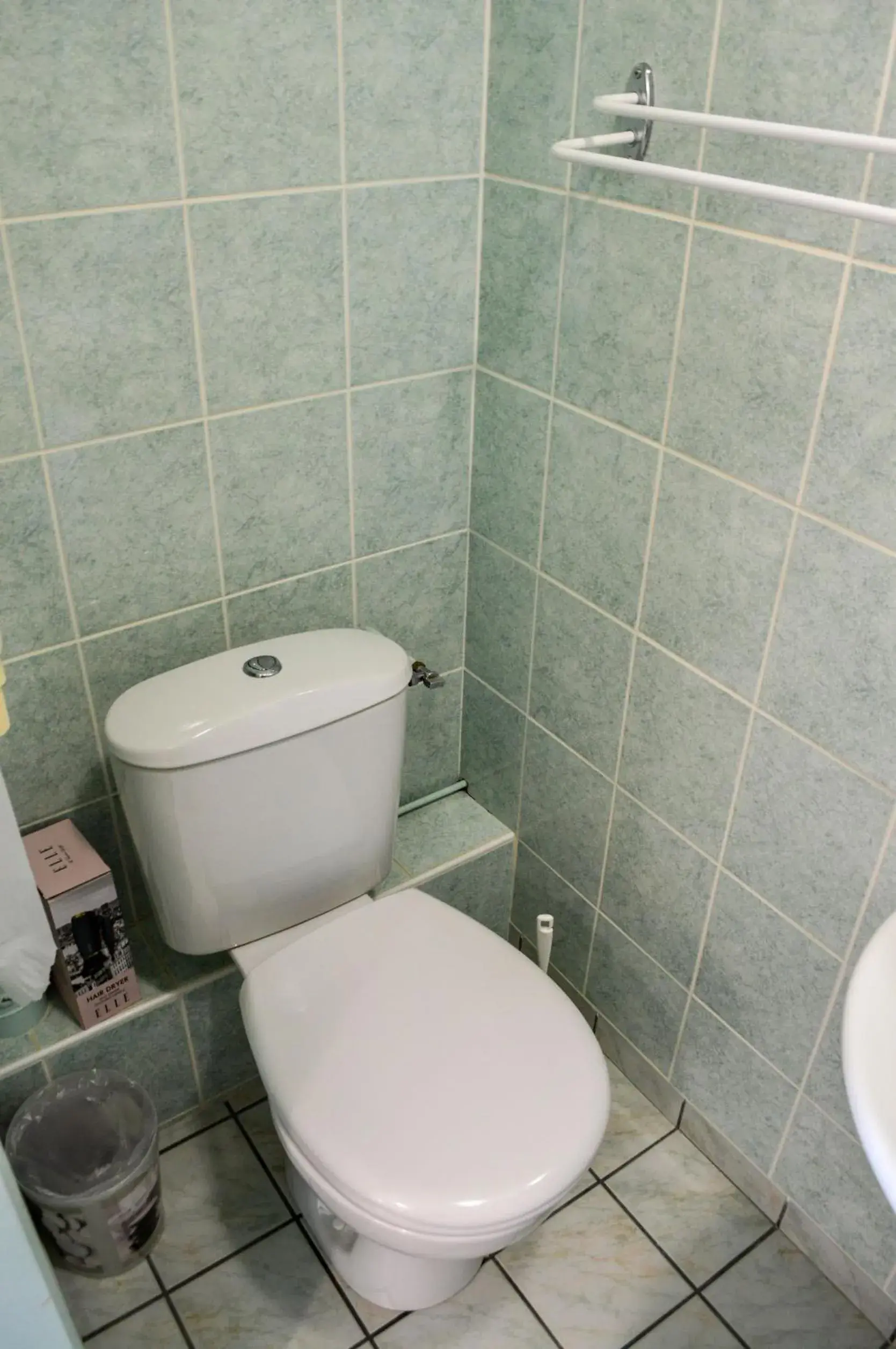 Bathroom in Hôtel Le Pommeil