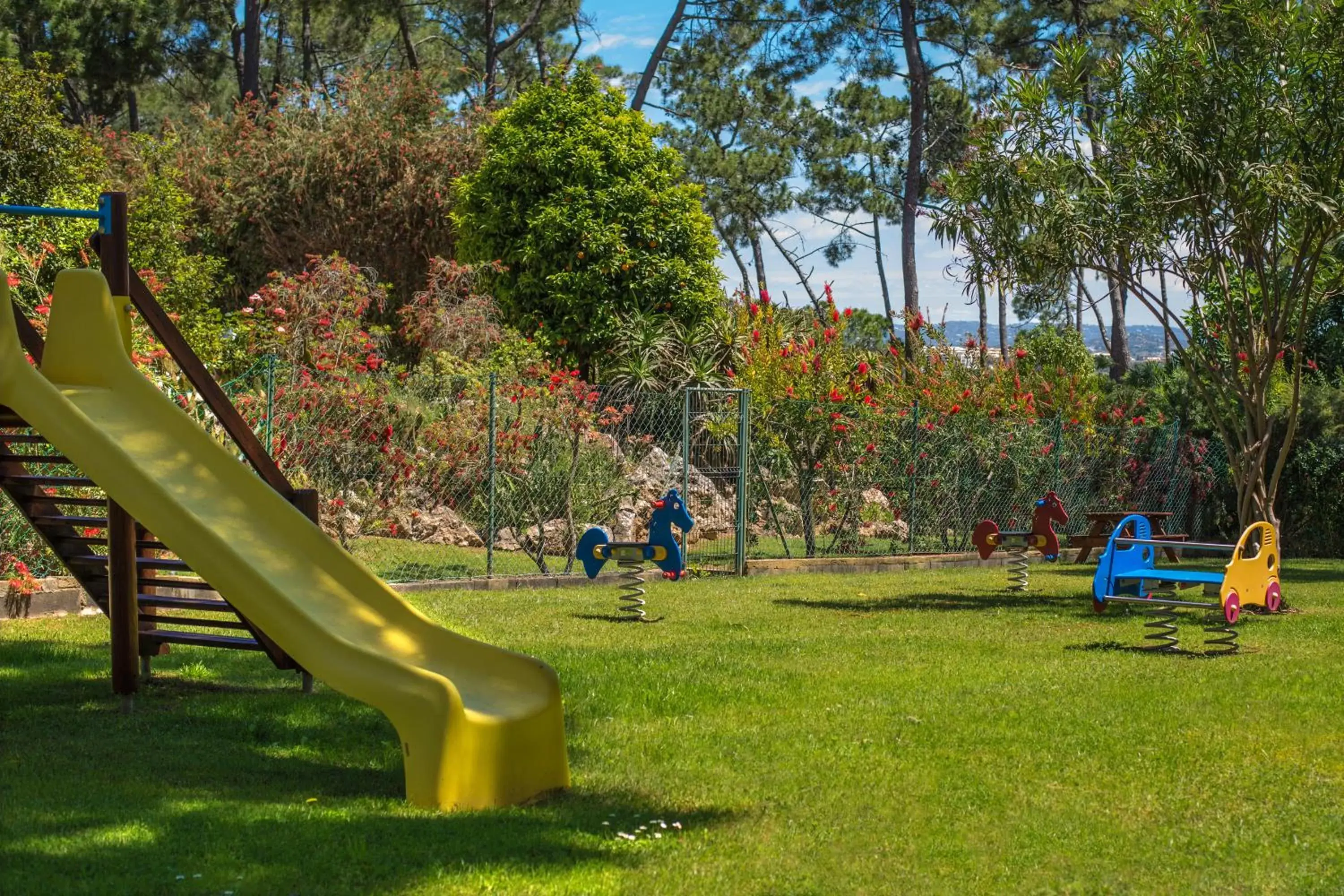 Area and facilities, Children's Play Area in AP Victoria Sports & Beach