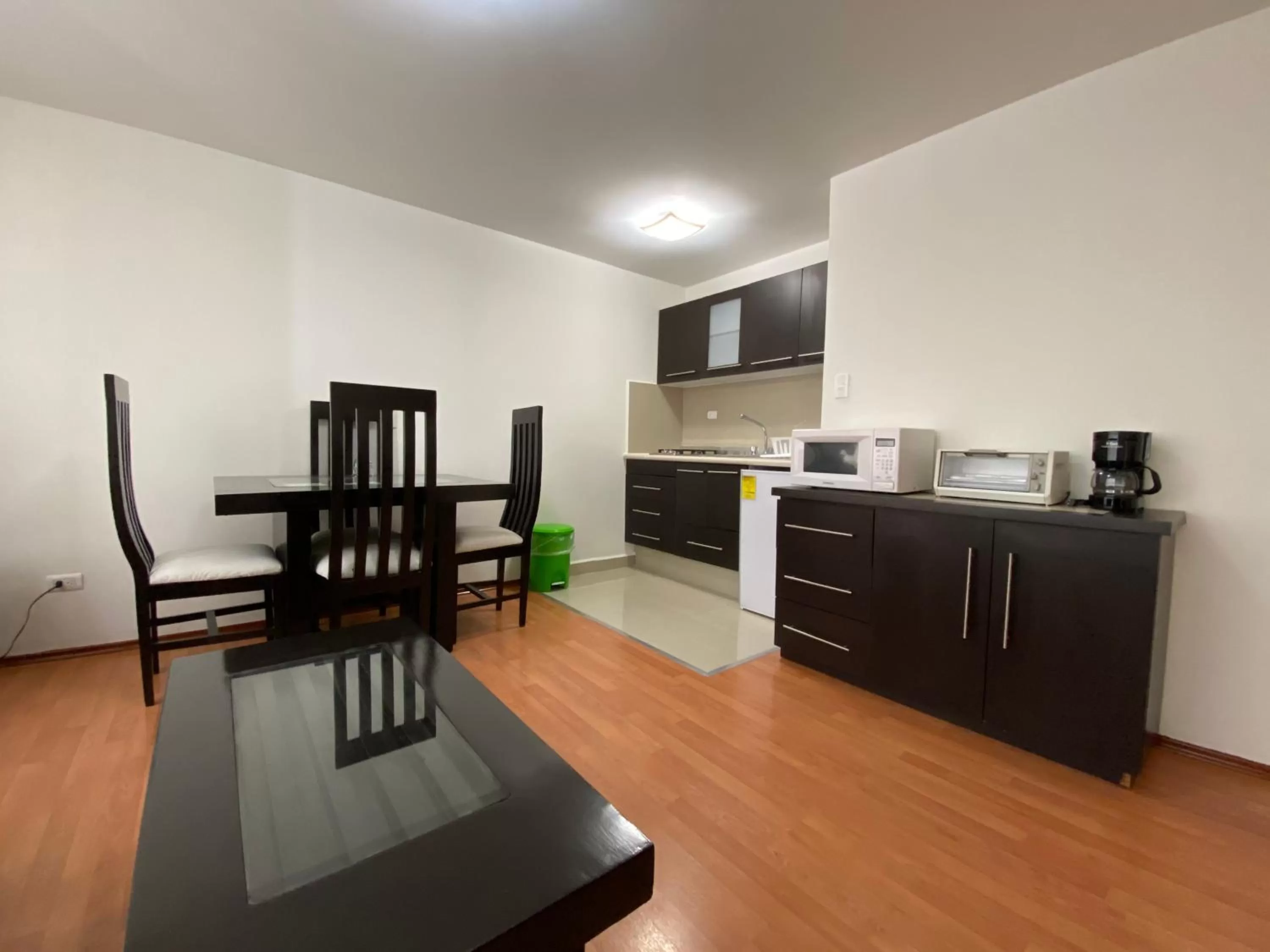 Kitchen or kitchenette in Grupo Kings Suites -Platon 436