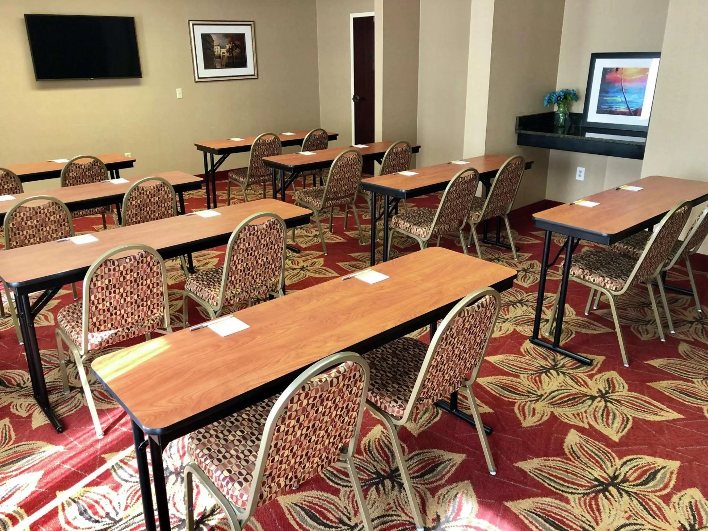 Meeting/conference room, Restaurant/Places to Eat in Hampton Inn by Hilton Spring Hill