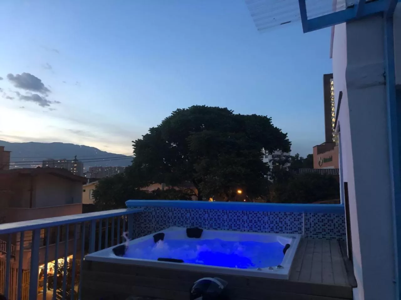 Balcony/Terrace in Air Guest House - con Desayuno & Jacuzzi Social