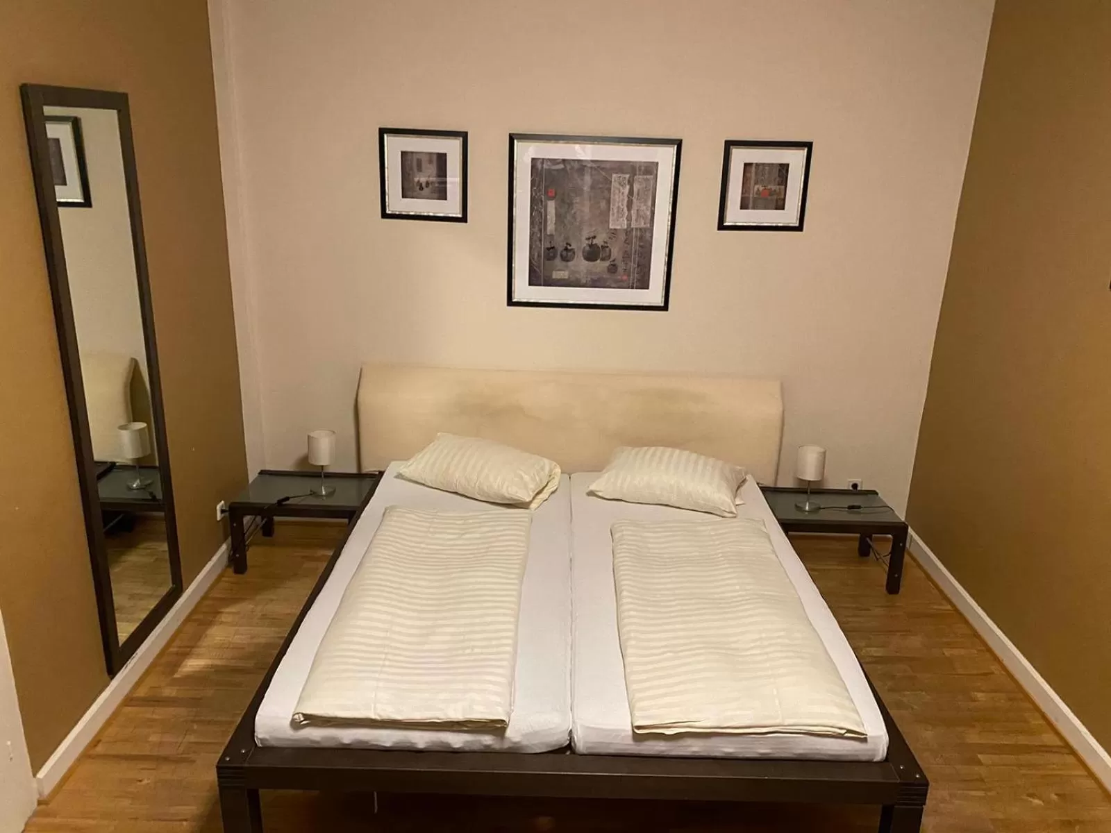 Bed in Hotel Restaurant Frankenturm