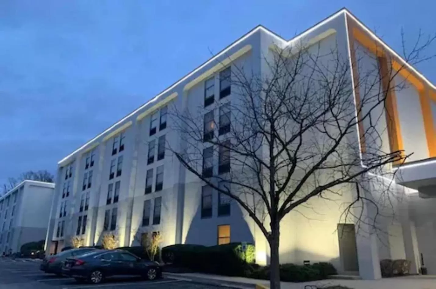 Property Building in Wingate by Wyndham Baltimore BWI Airport