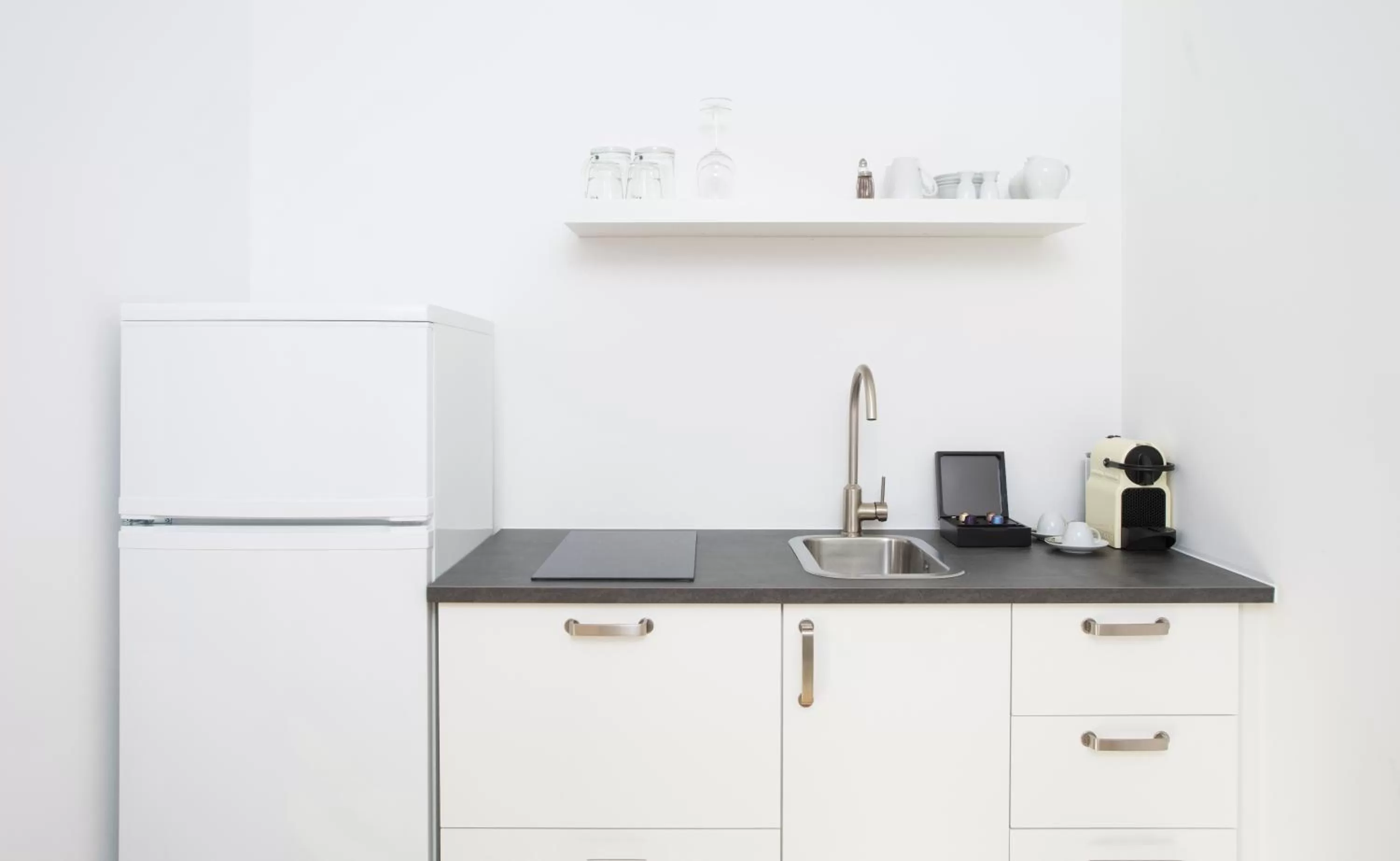 Coffee/tea facilities in Victoria Apartments