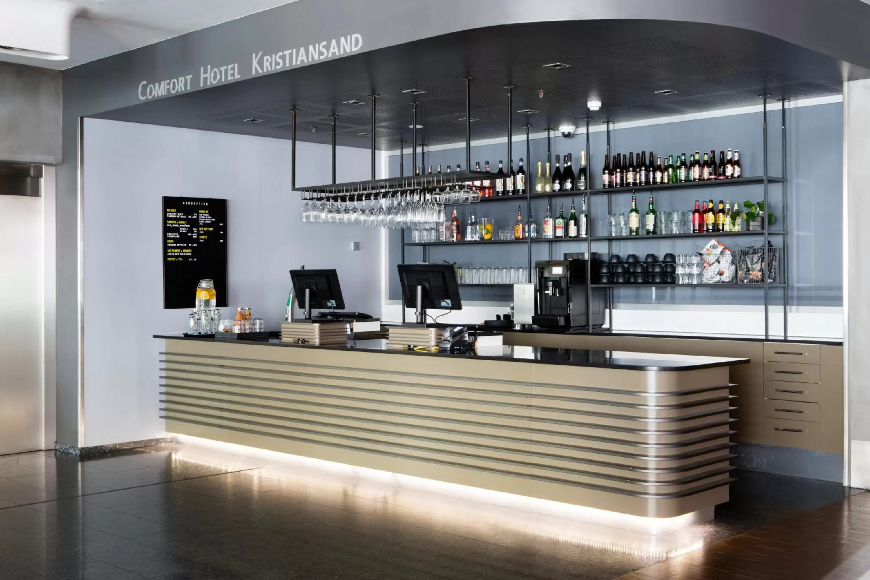 Lobby or reception, Lounge/Bar in Comfort Hotel Kristiansand