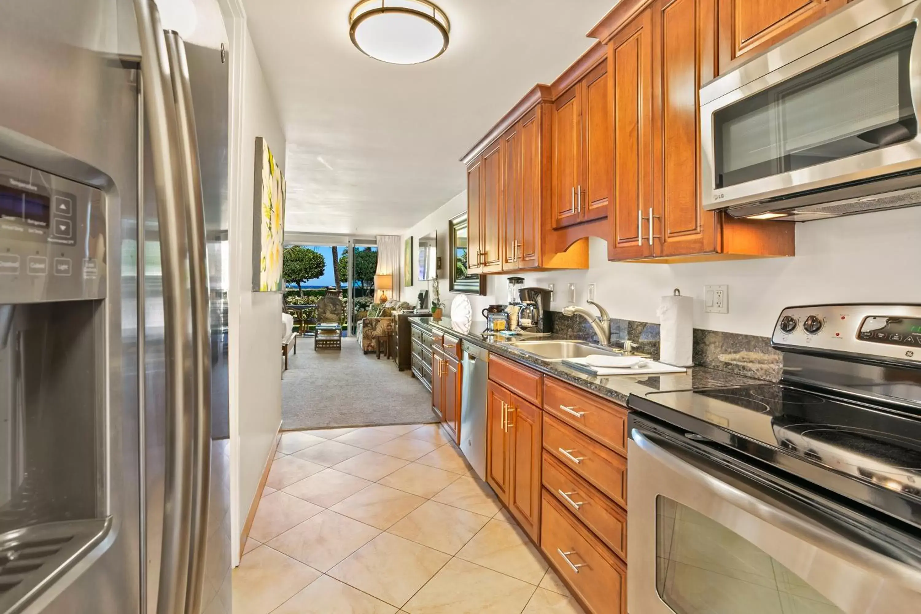 Kitchen or kitchenette, Kitchen/Kitchenette in Aston Maui Kaanapali Villas