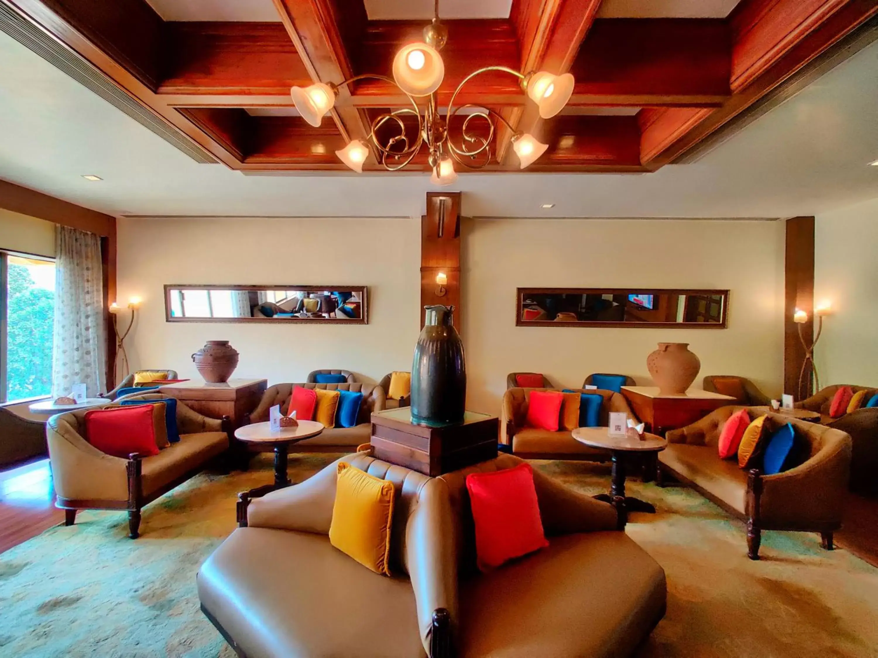 Lounge or bar, Lobby/Reception in Fariyas Resort Lonavala