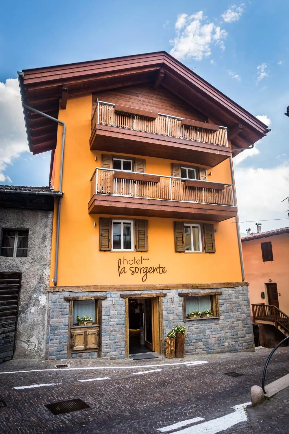 Property building in Hotel La Sorgente