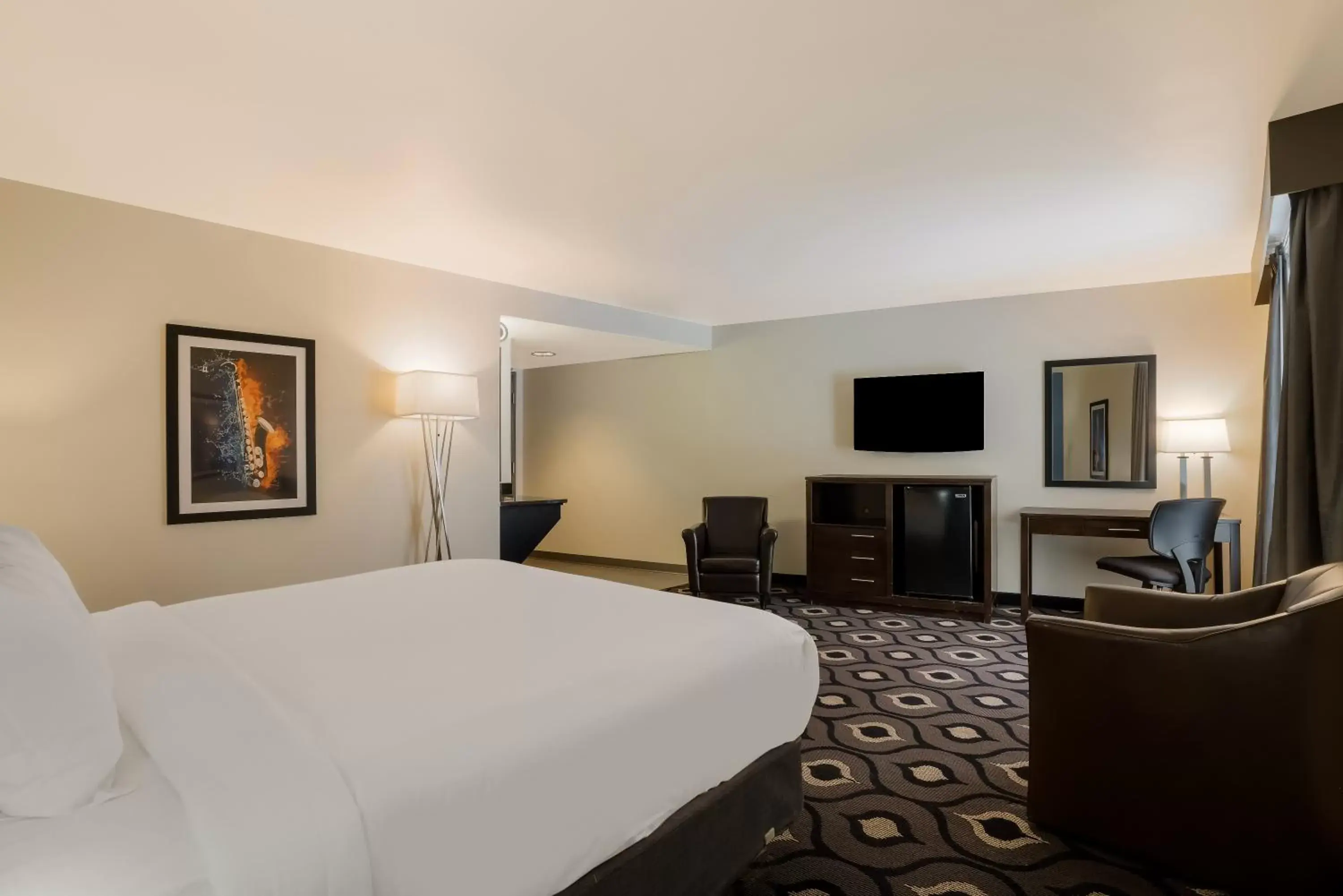 Deluxe King Non Smoking in Grand Z Hotel Casino by Red Lion Hotels Deluxe King Non Smoking in Grand Z Hotel Casino by Red Lion Hotels