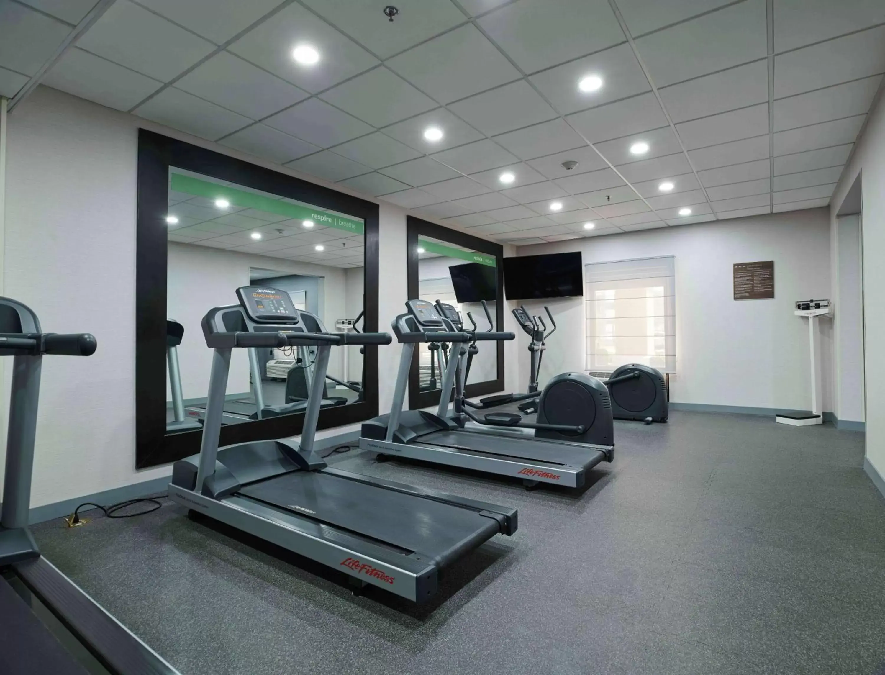 Fitness centre/facilities, Fitness Center/Facilities in Hampton Inn Ciudad Juarez