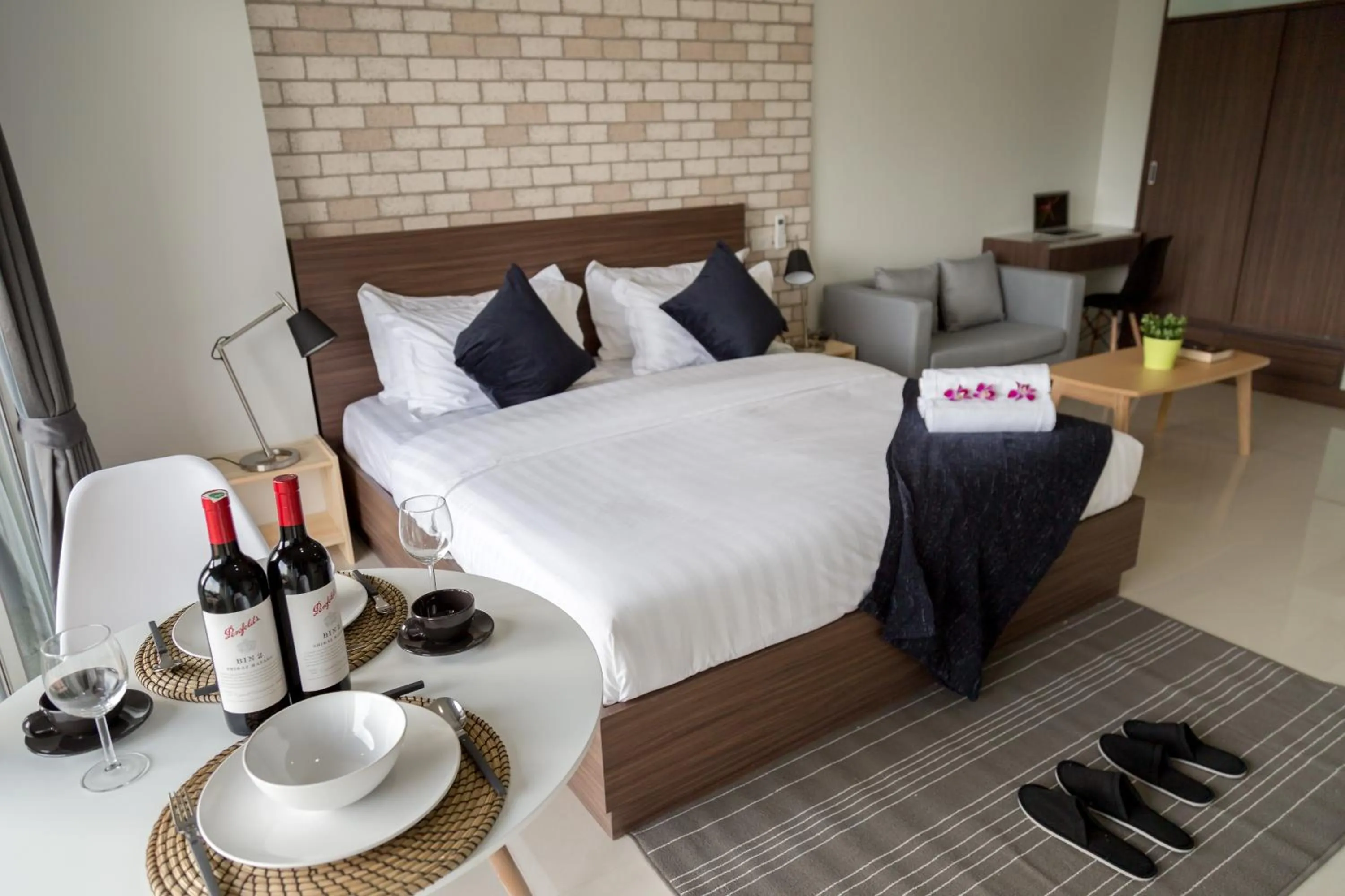 Bedroom, Bed in Q Space Residence