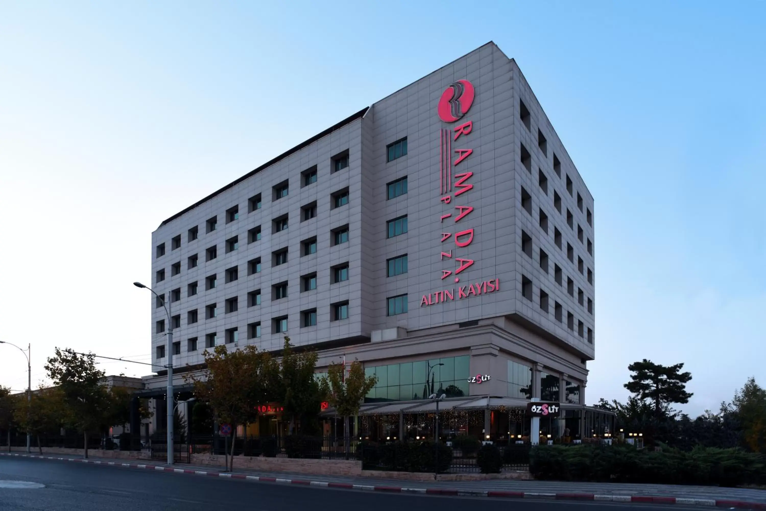 Property building in Ramada Plaza Altin Kayisi Hotel Property building in Ramada Plaza Altin Kayisi Hotel