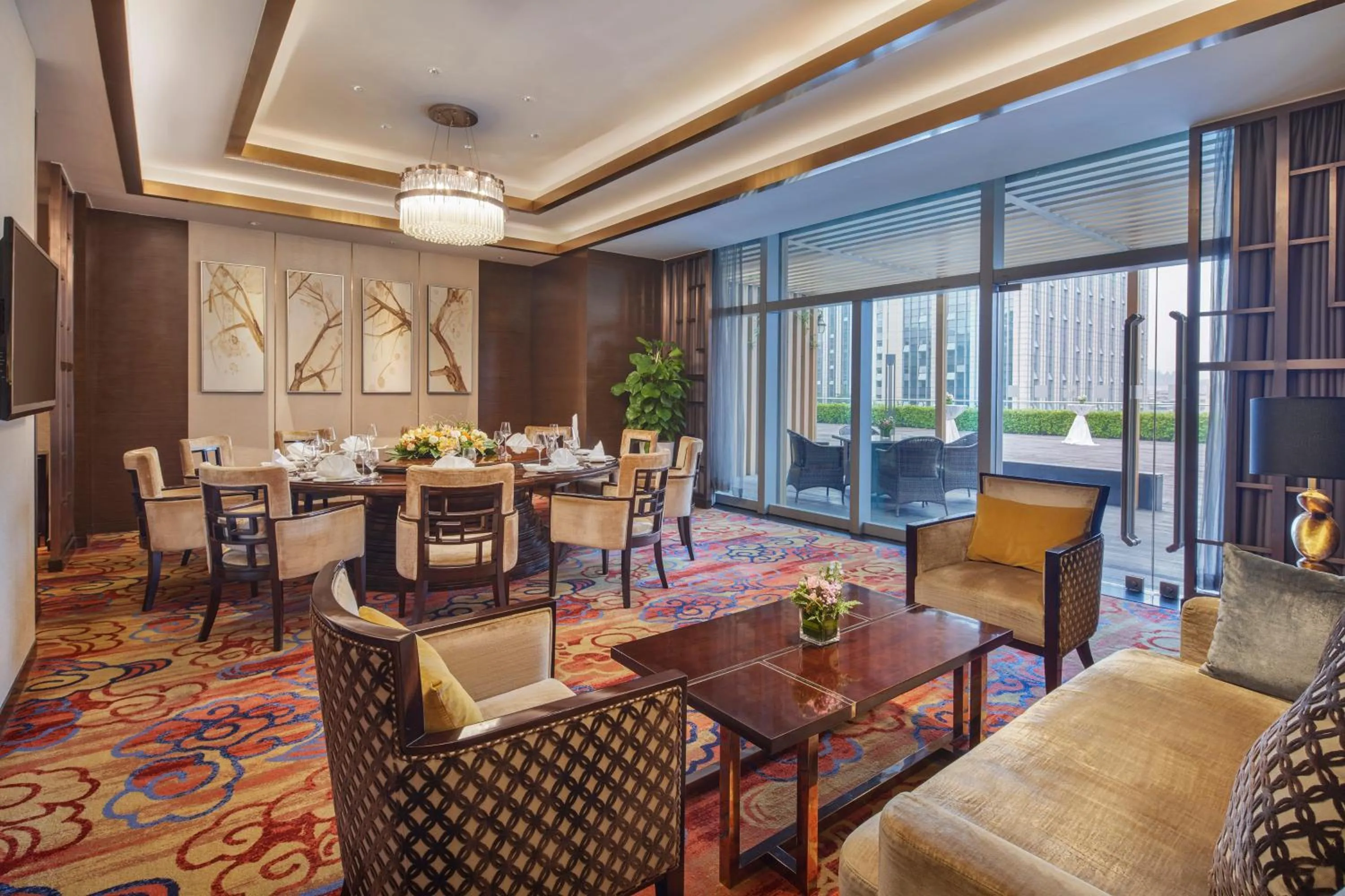 Restaurant/places to eat in Junluxe Hotel Guangzhou Science City-Free Shuttle Bus Service to Guangzhou Canton Fair