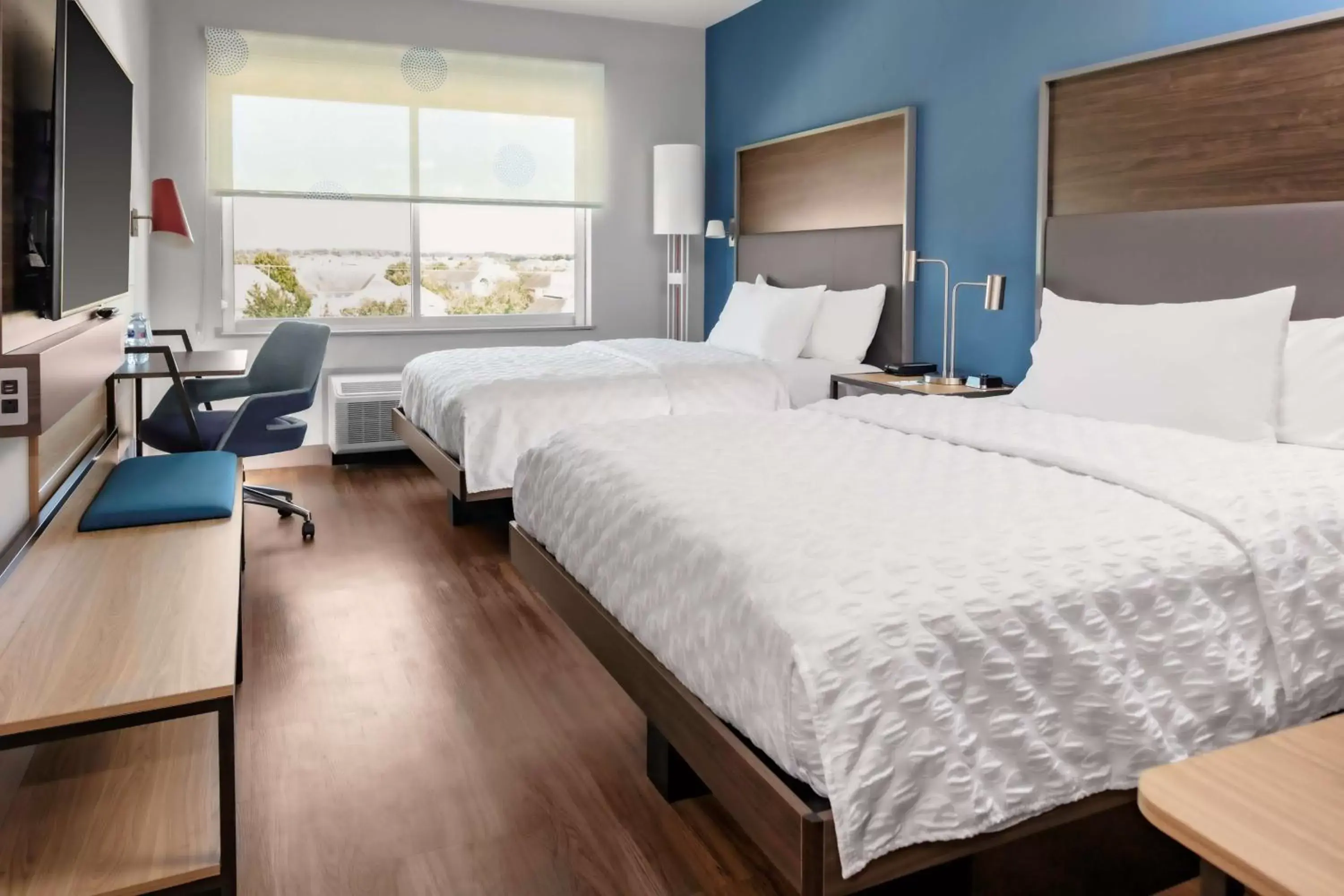 Bed in Tru By Hilton Cypress Houston TX