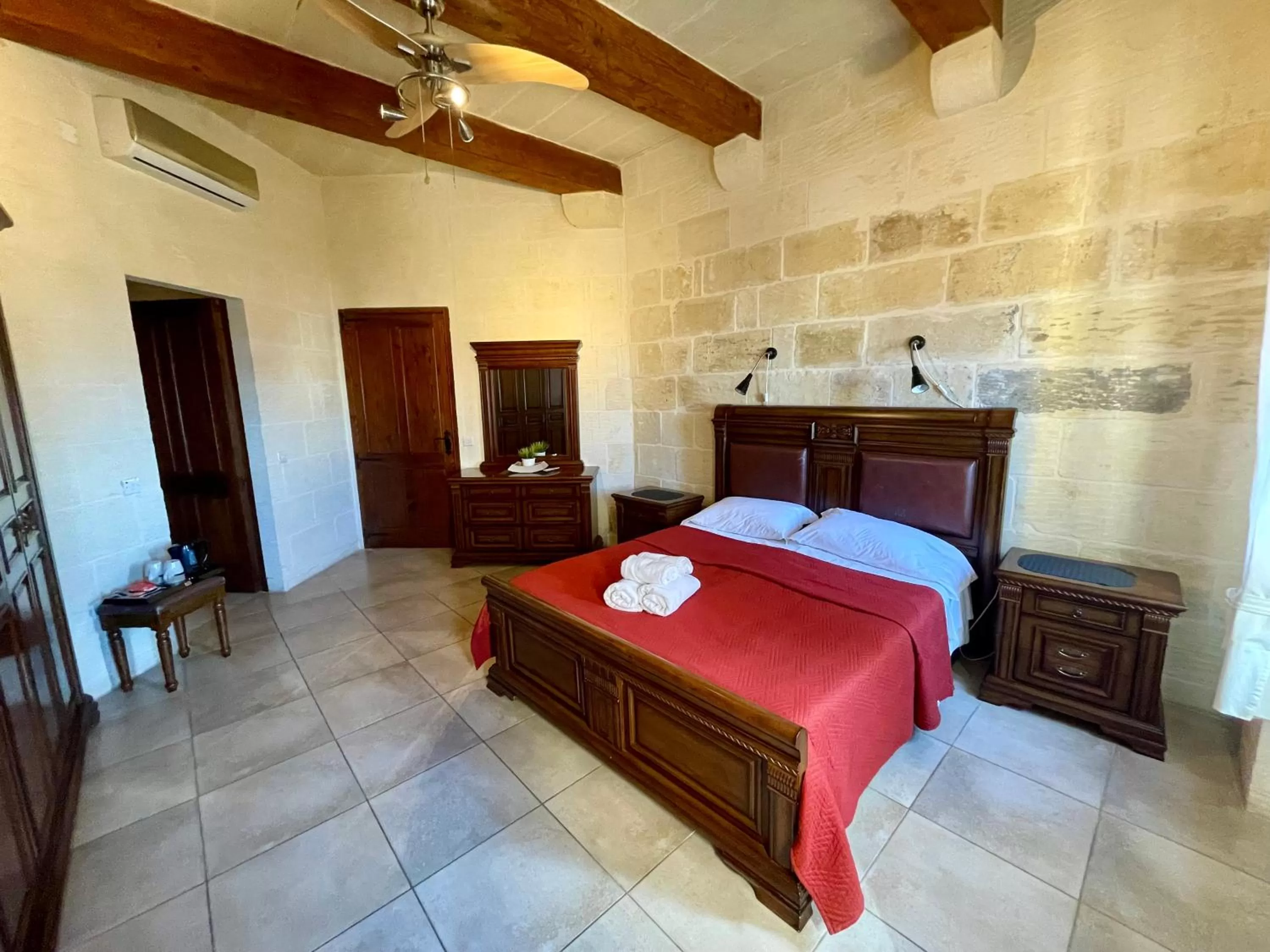 Photo of the whole room, Bed in Ferrieha B&B