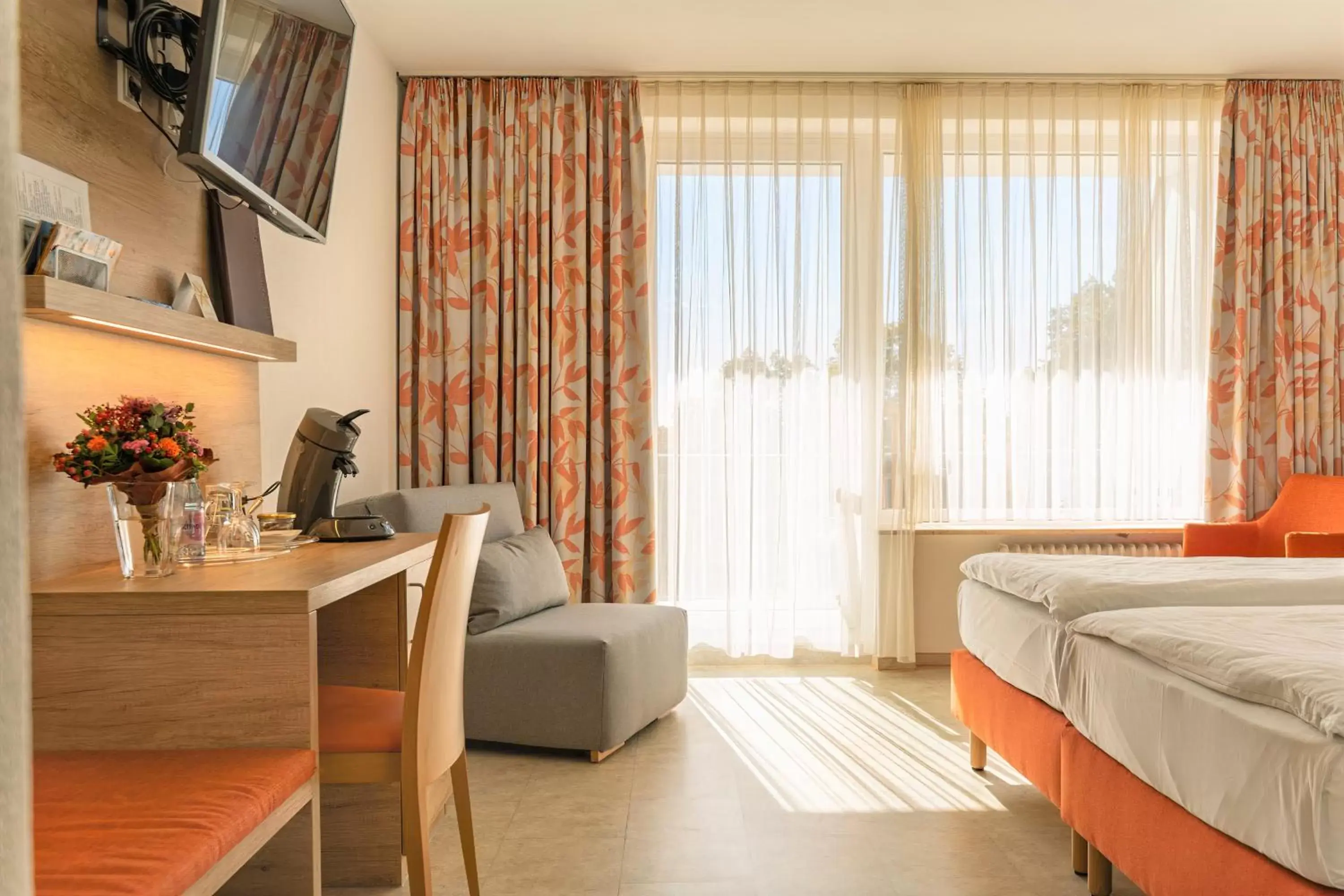 Bed, Seating Area in Hotel Bergschlößchen