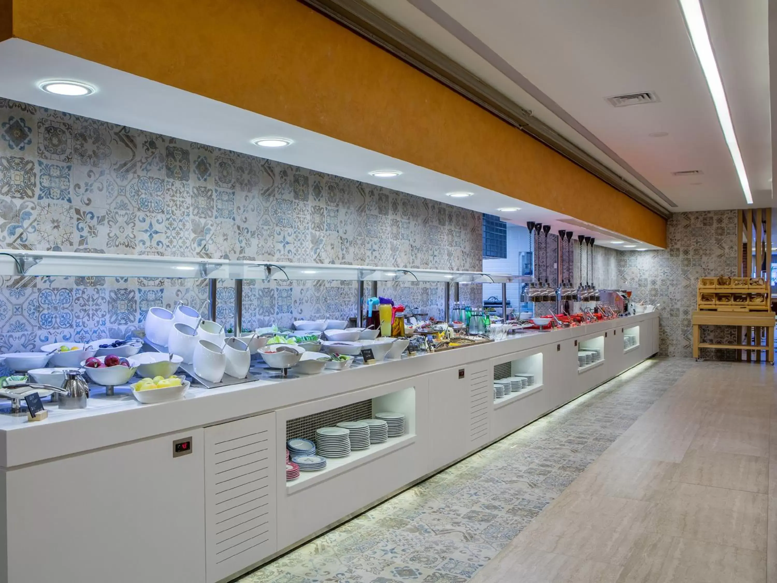 Property building, Kitchen/Kitchenette in Holiday Inn Antalya - Lara, an IHG Hotel