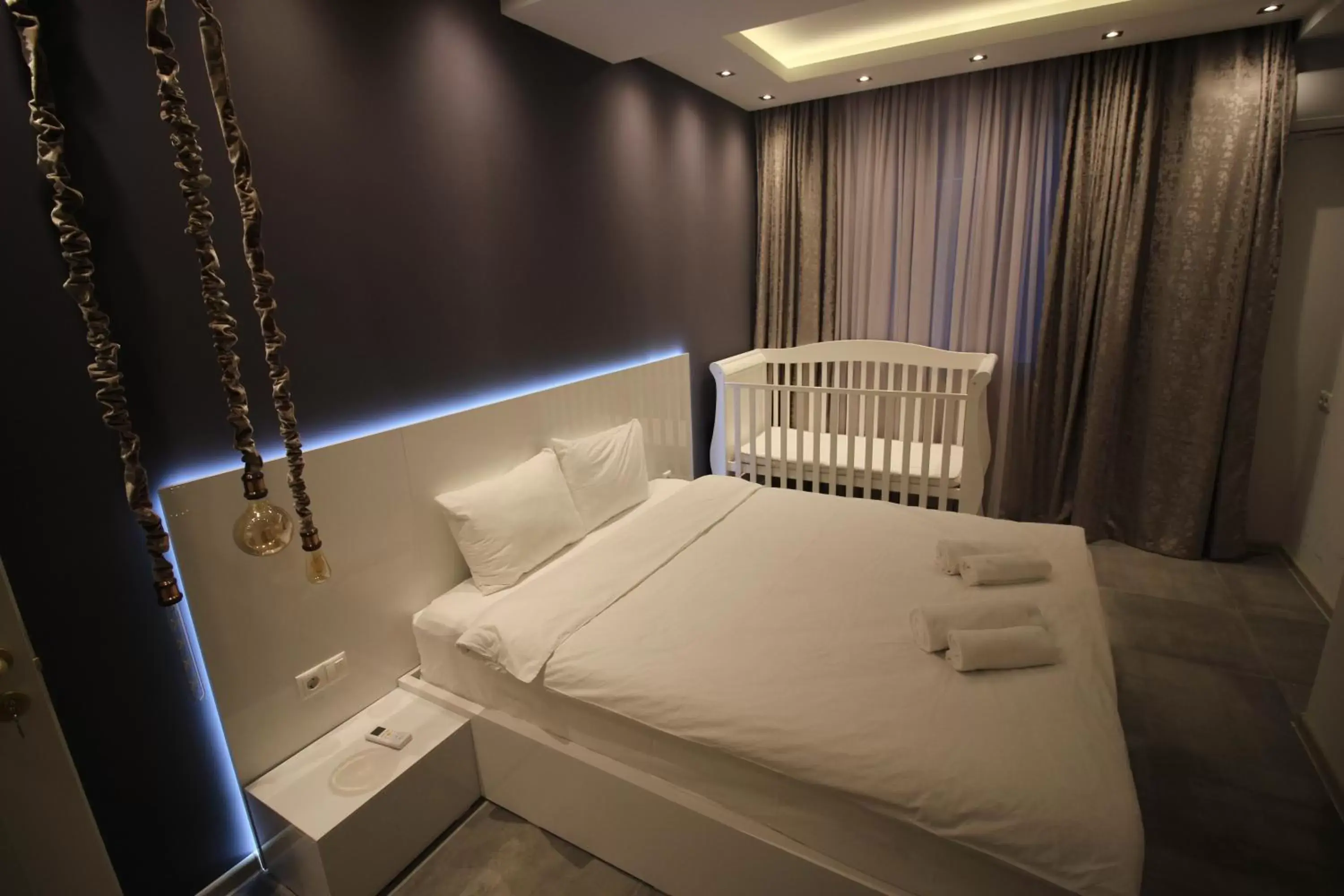 Bed in Super Luxury Apartments