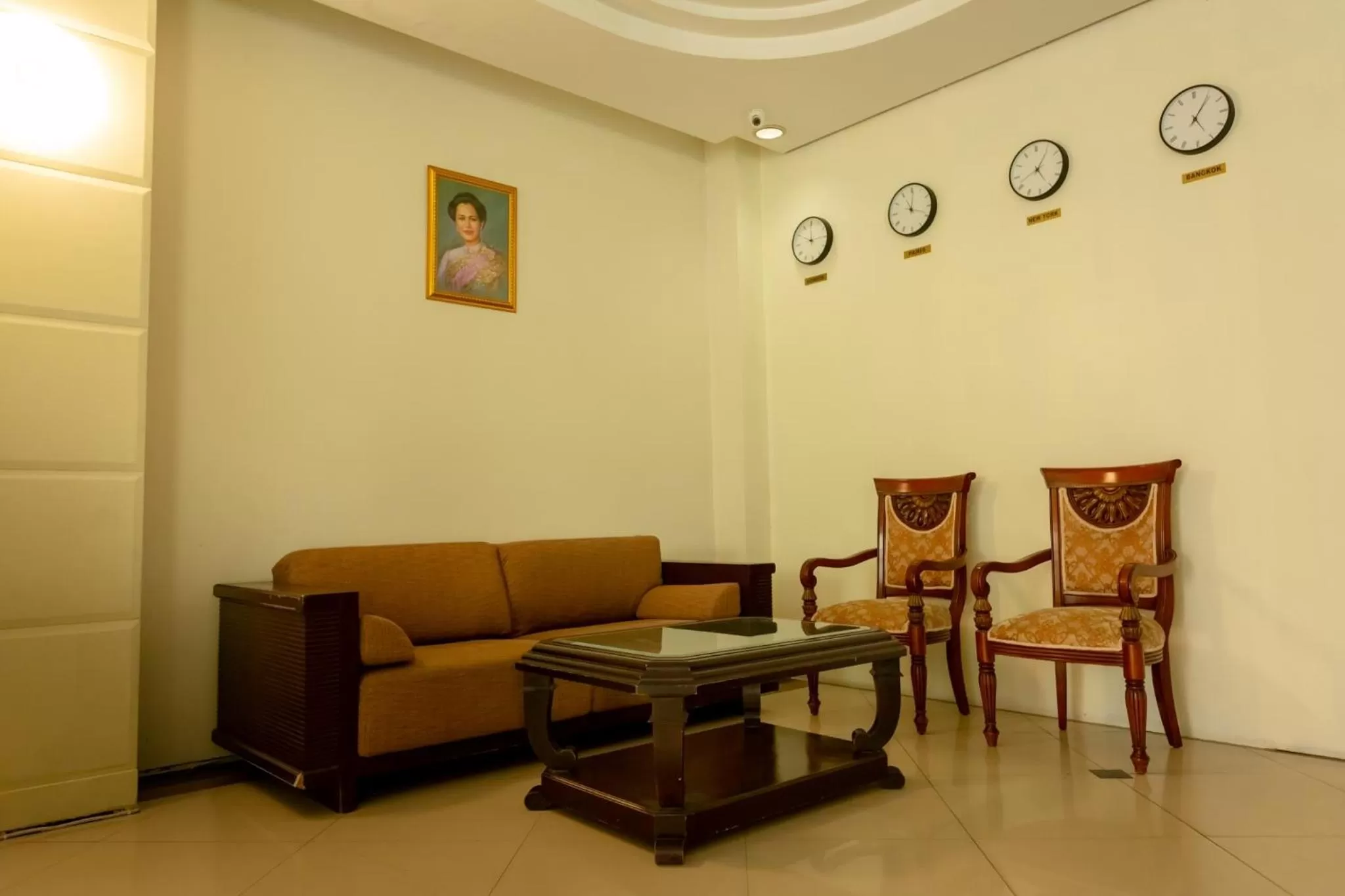 Living room in Ivory Palace Hotel