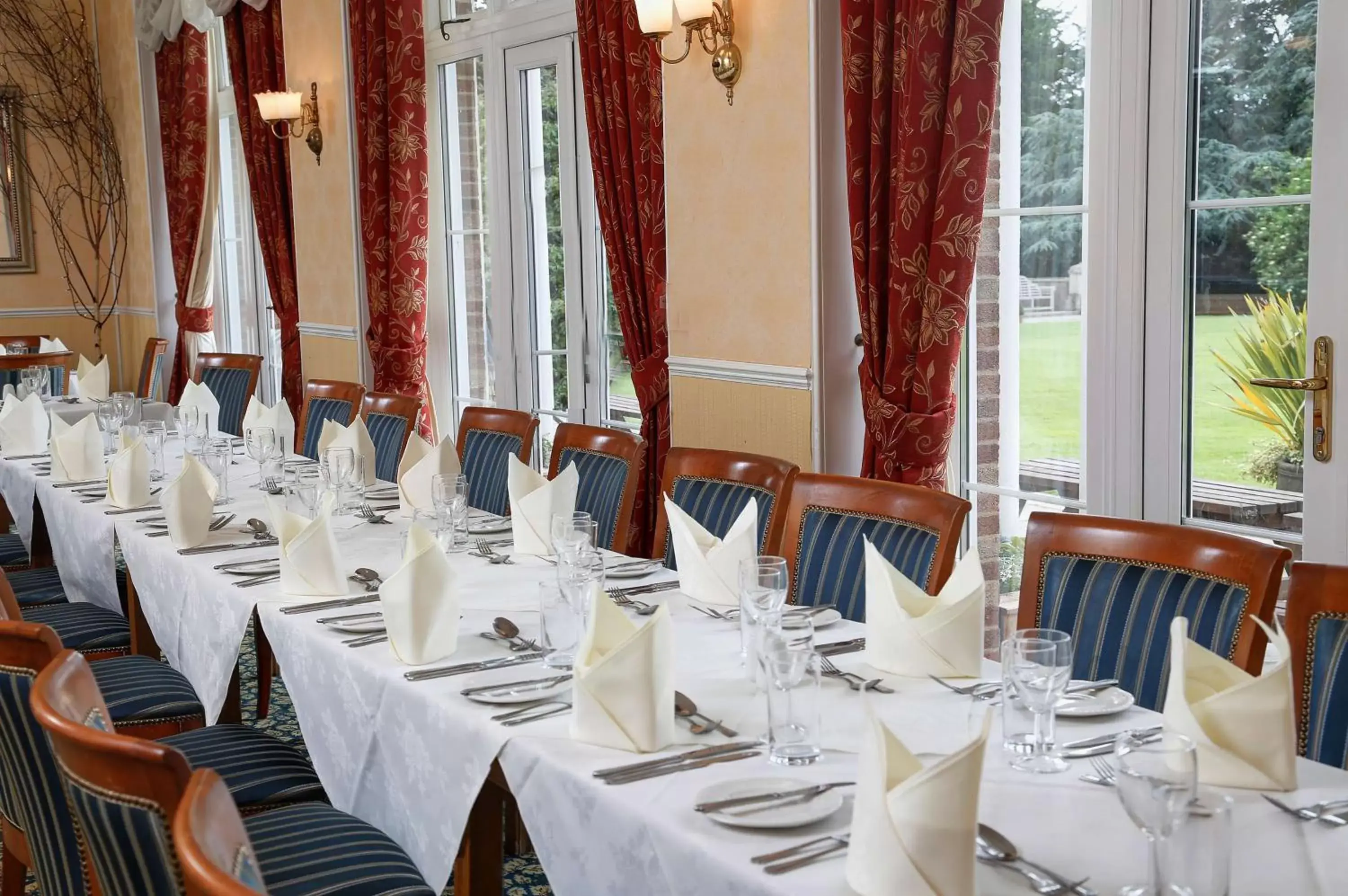 Restaurant/Places to Eat in Best Western Plus Kenwick Park Hotel