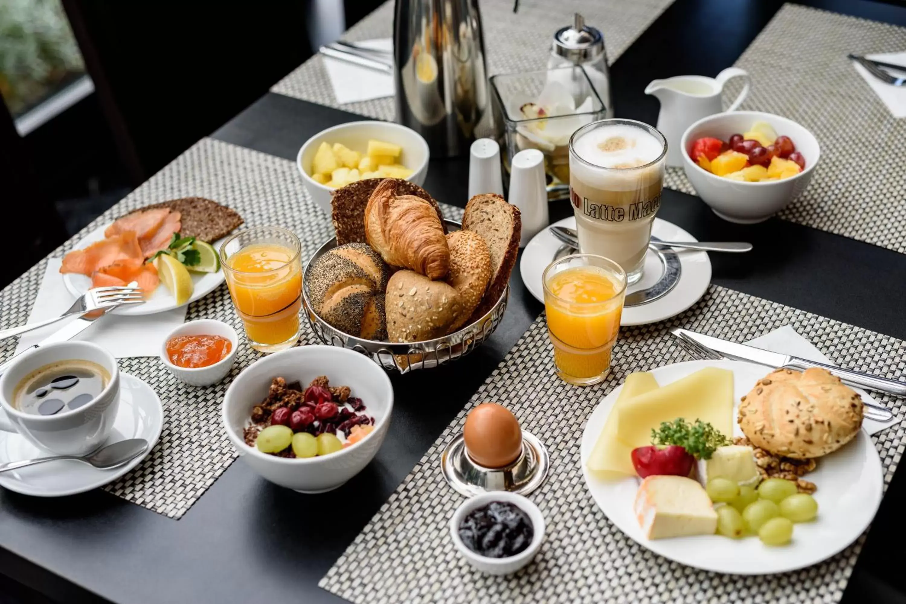 Breakfast in Mercure Hotel Köln West