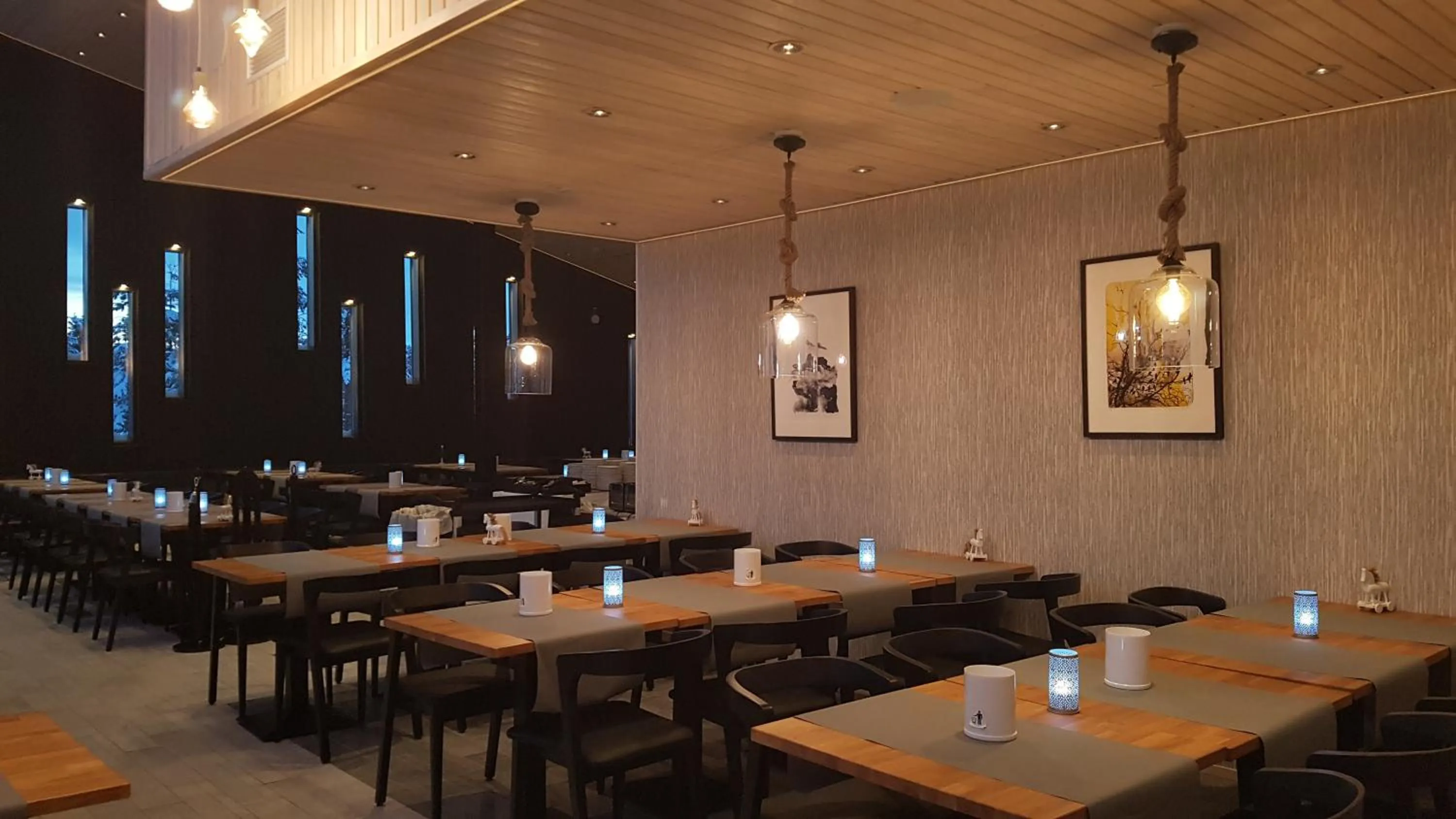 Restaurant/places to eat in Santa's Igloos Arctic Circle