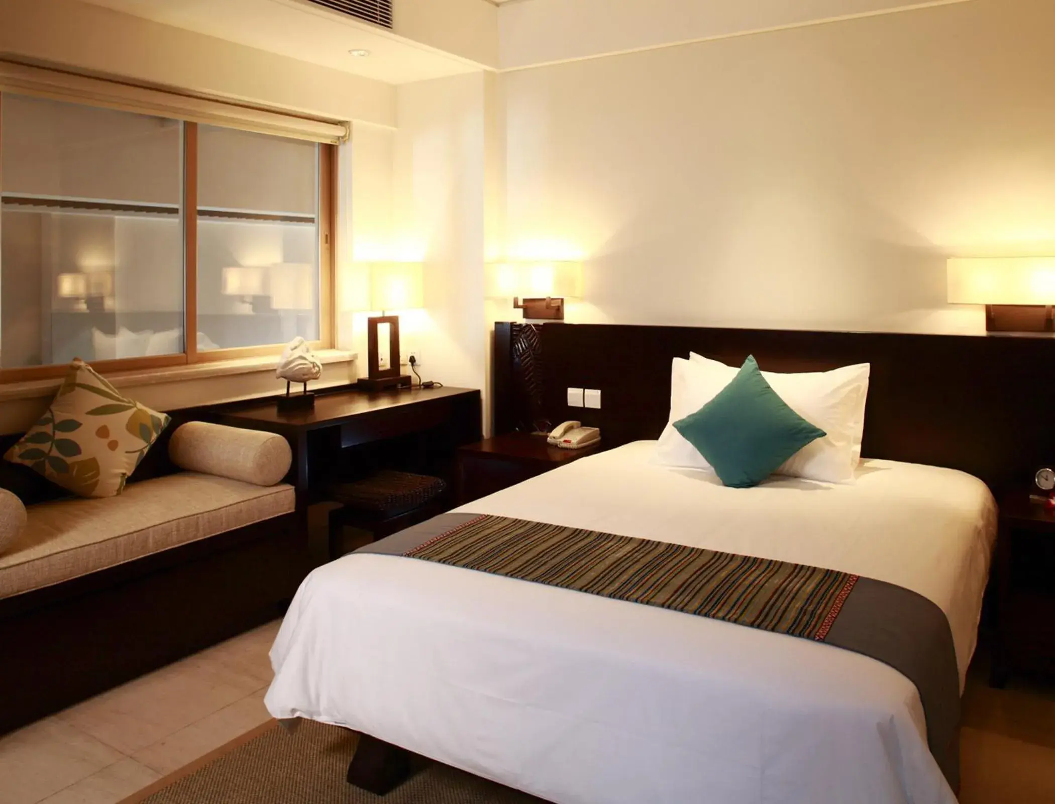 Bed in Howard Johnson Resort Sanya Bay