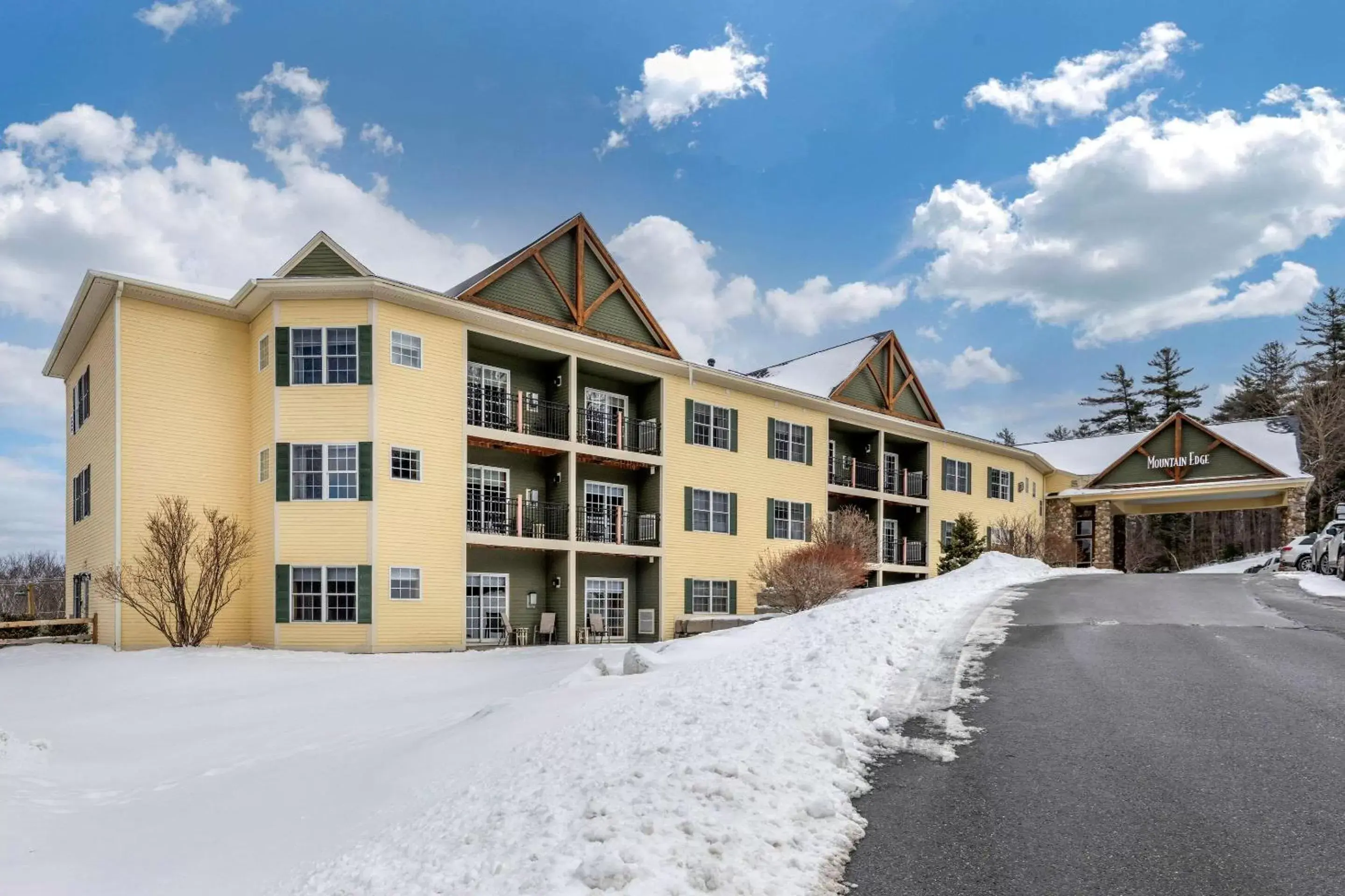Property building, Winter in Mountain Edge Suites at Sunapee, Ascend Hotel Collection