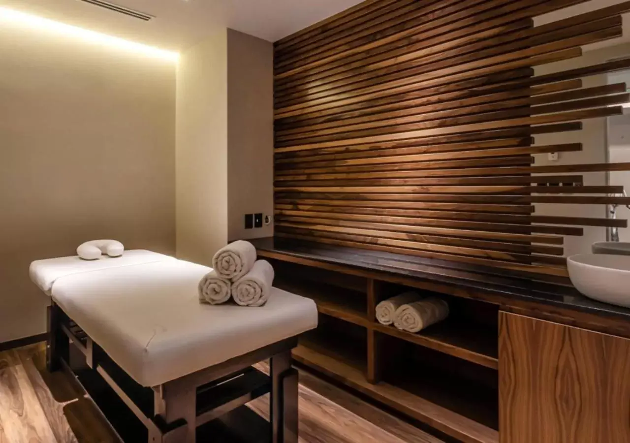 Massage, Spa/Wellness in Hotel Real del Rio