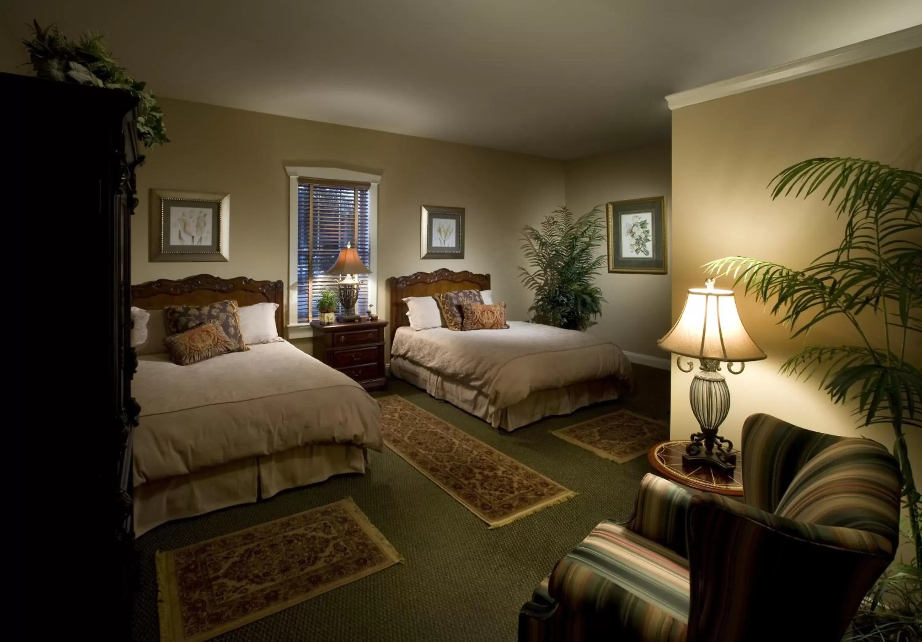 Photo of the whole room, Bed in The Inn at Leola Village, a Historic Hotel of America