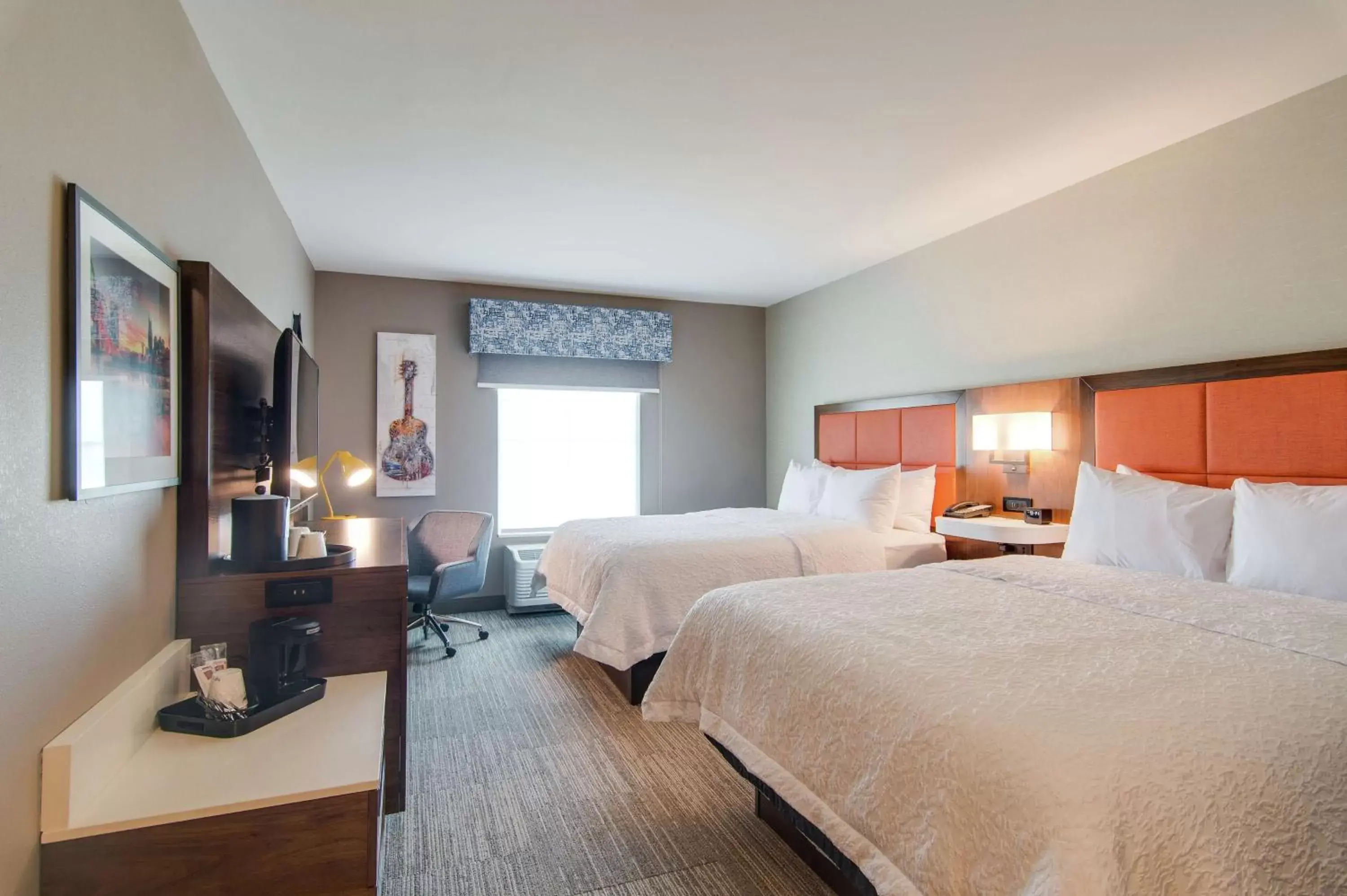 Bedroom in Hampton Inn & Suites by Hilton Nashville North Skyline